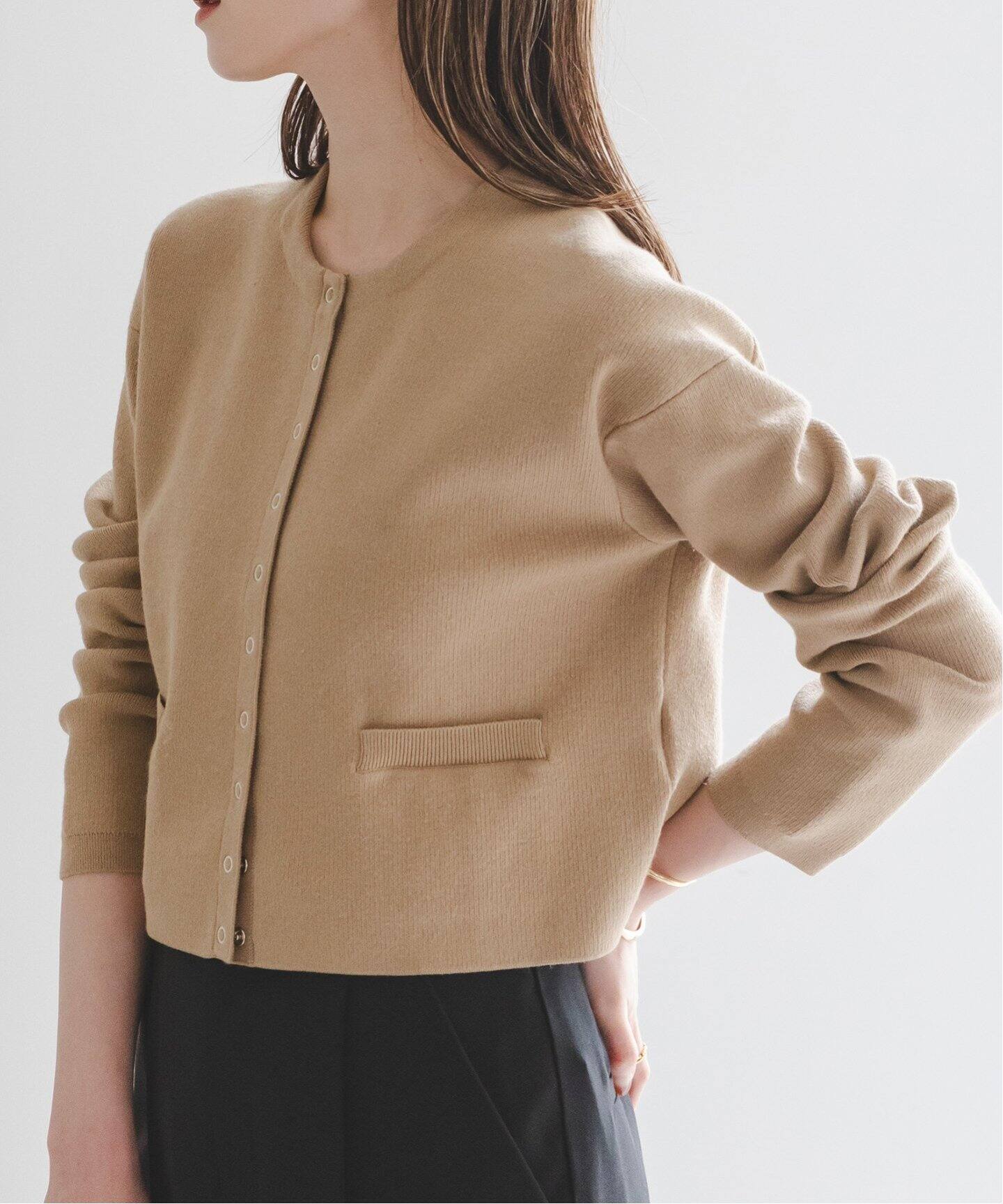 スムース編みスナップショートカーディガン（カーディガン）｜NOBLE  