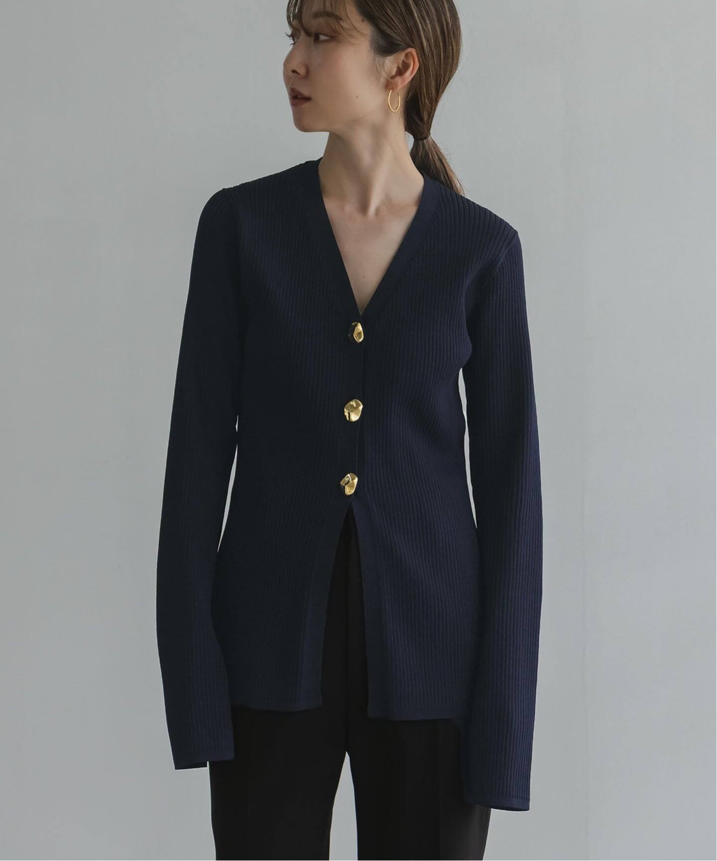 ELENI/エルニ フロウゴールドボタンニット（ニット／セーター）｜NOBLE