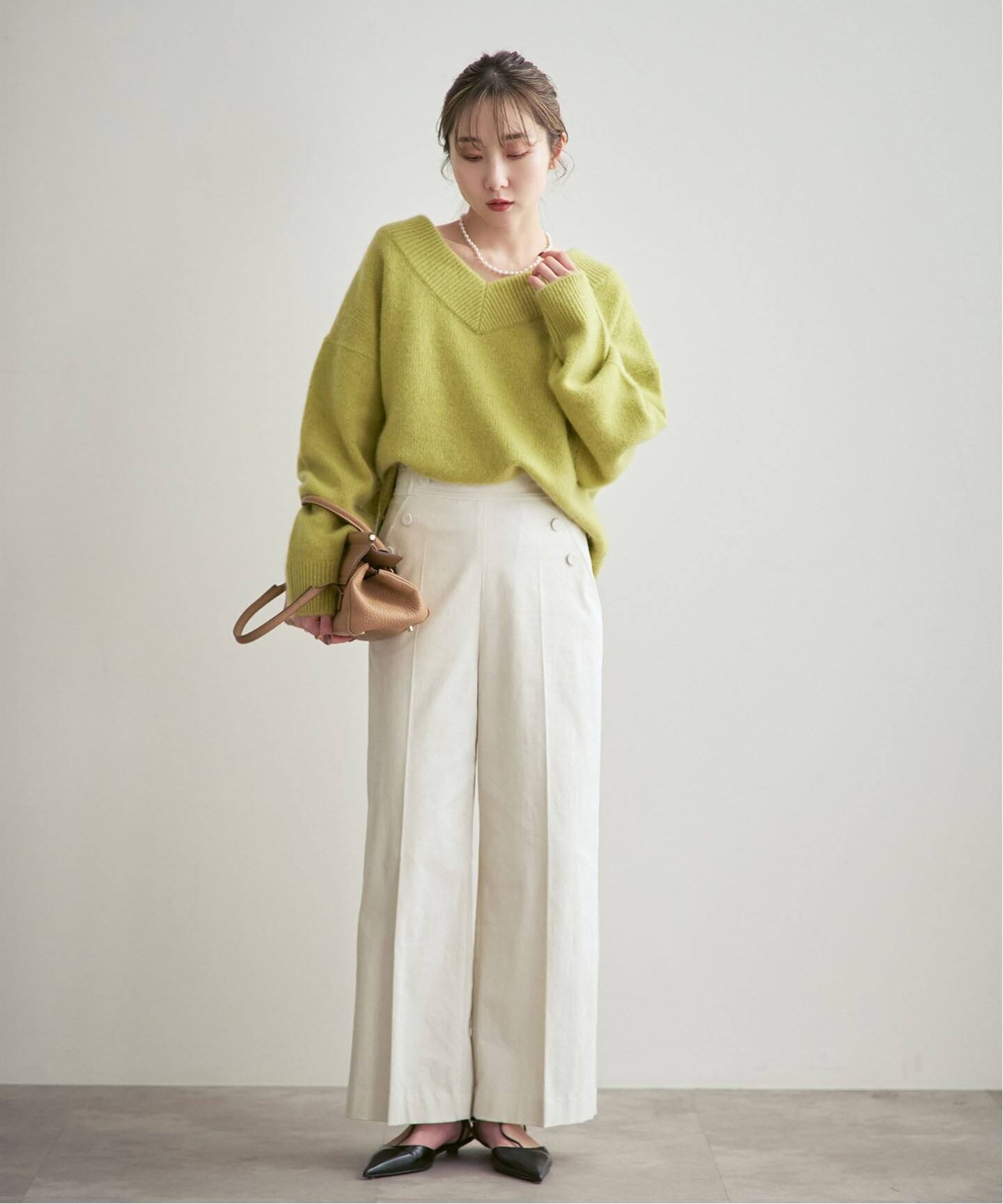 YAKワイドVネックニット　サックスブルー Noble（ノーブル）の「《追加》YAKワイドVネックニット（ニット