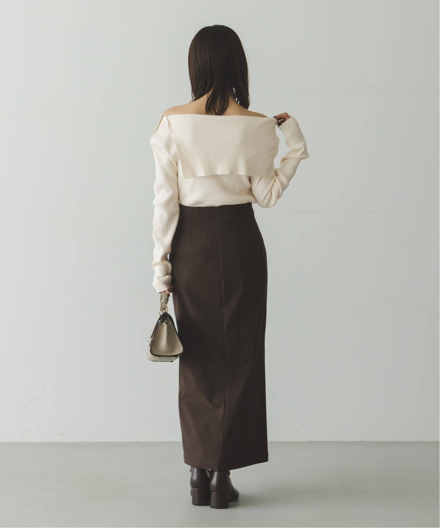 WEB限定追加》ショルダーボタンタイトリブニット（ニット／セーター