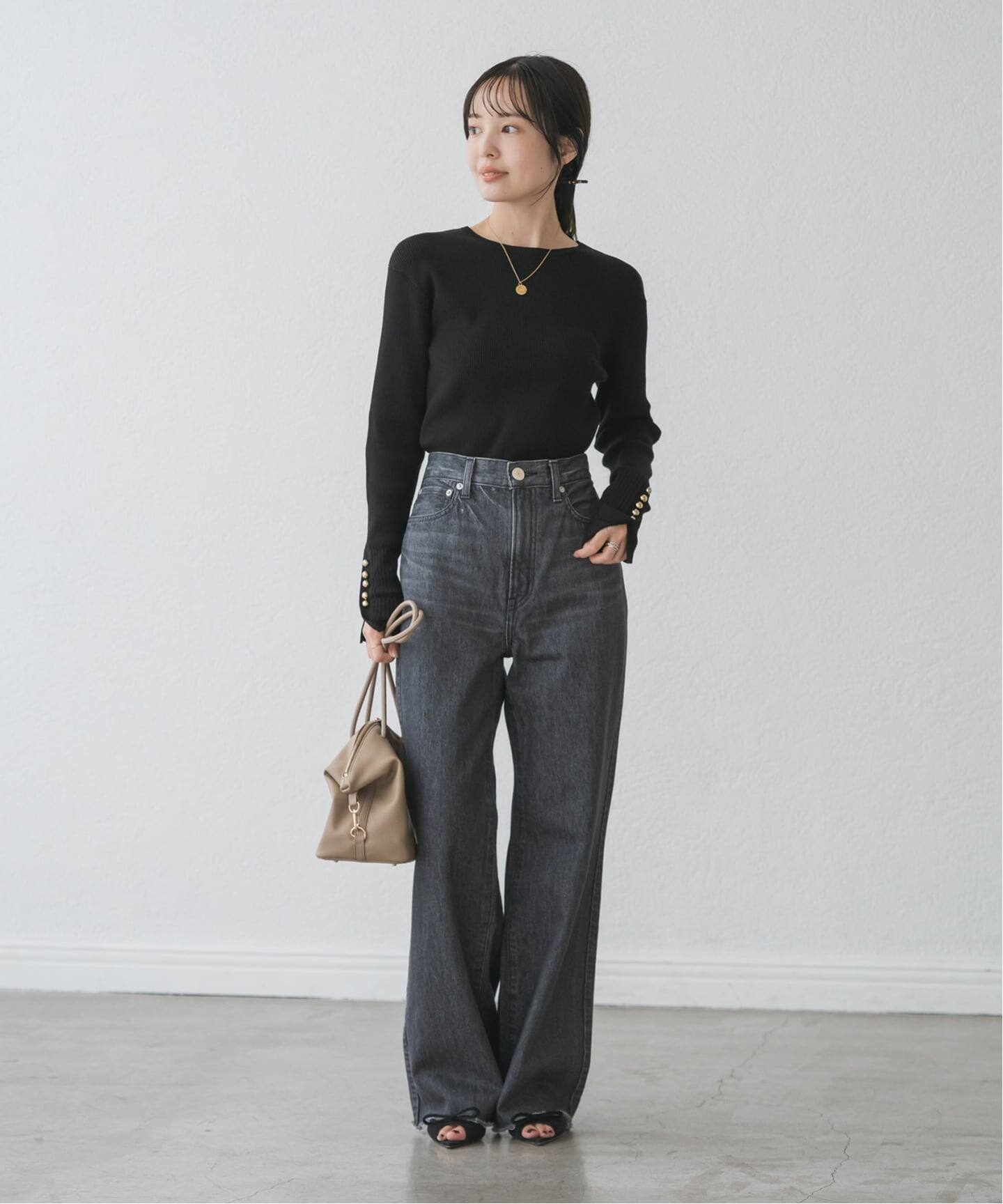 美品♥ノーブル　ボタンディテールタイトリブニット WEB限定追加予約》ボタンディテールタイトリブニット（ニット