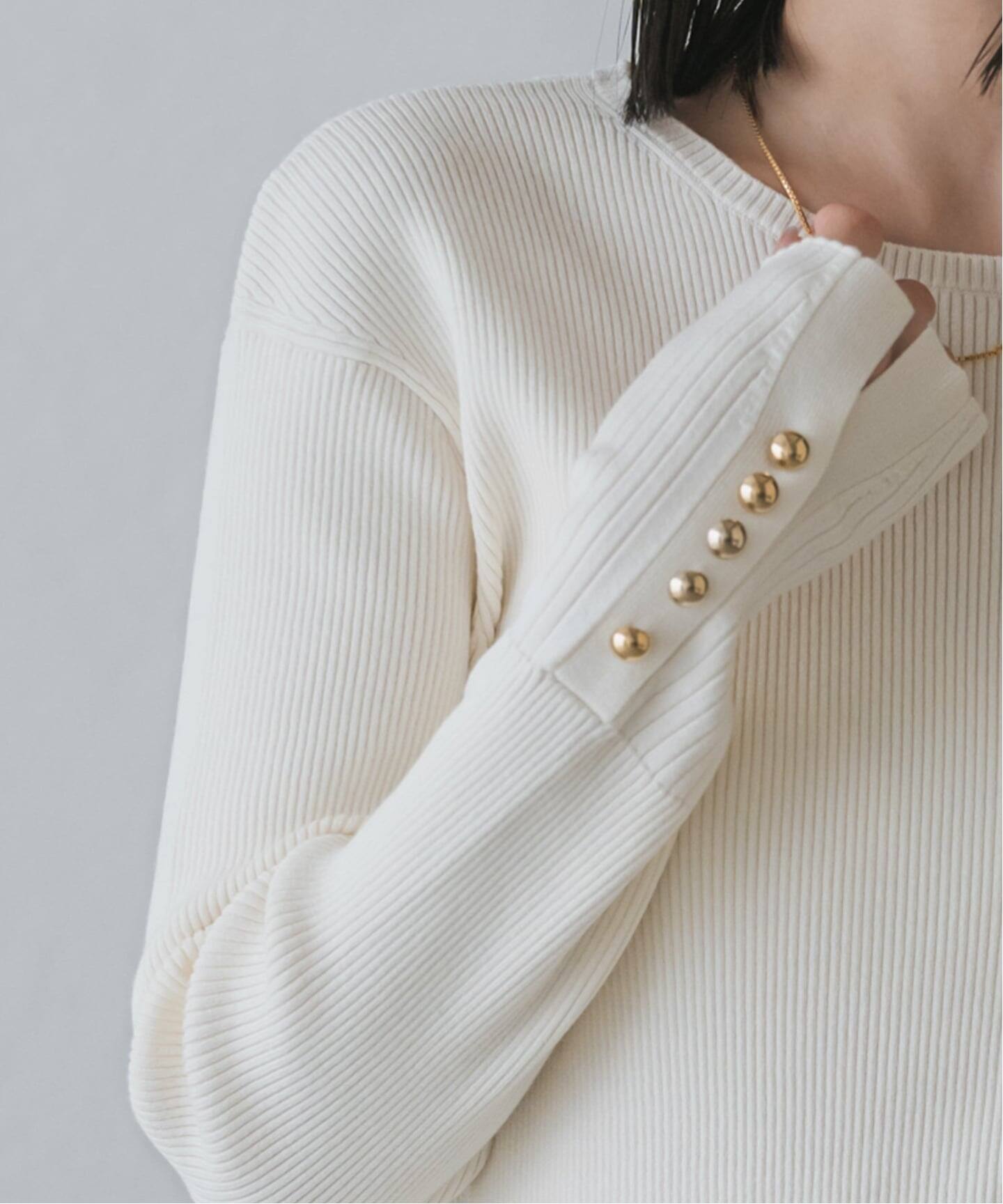 WEB限定追加》ボタンディテールタイトリブニット（ニット／セーター