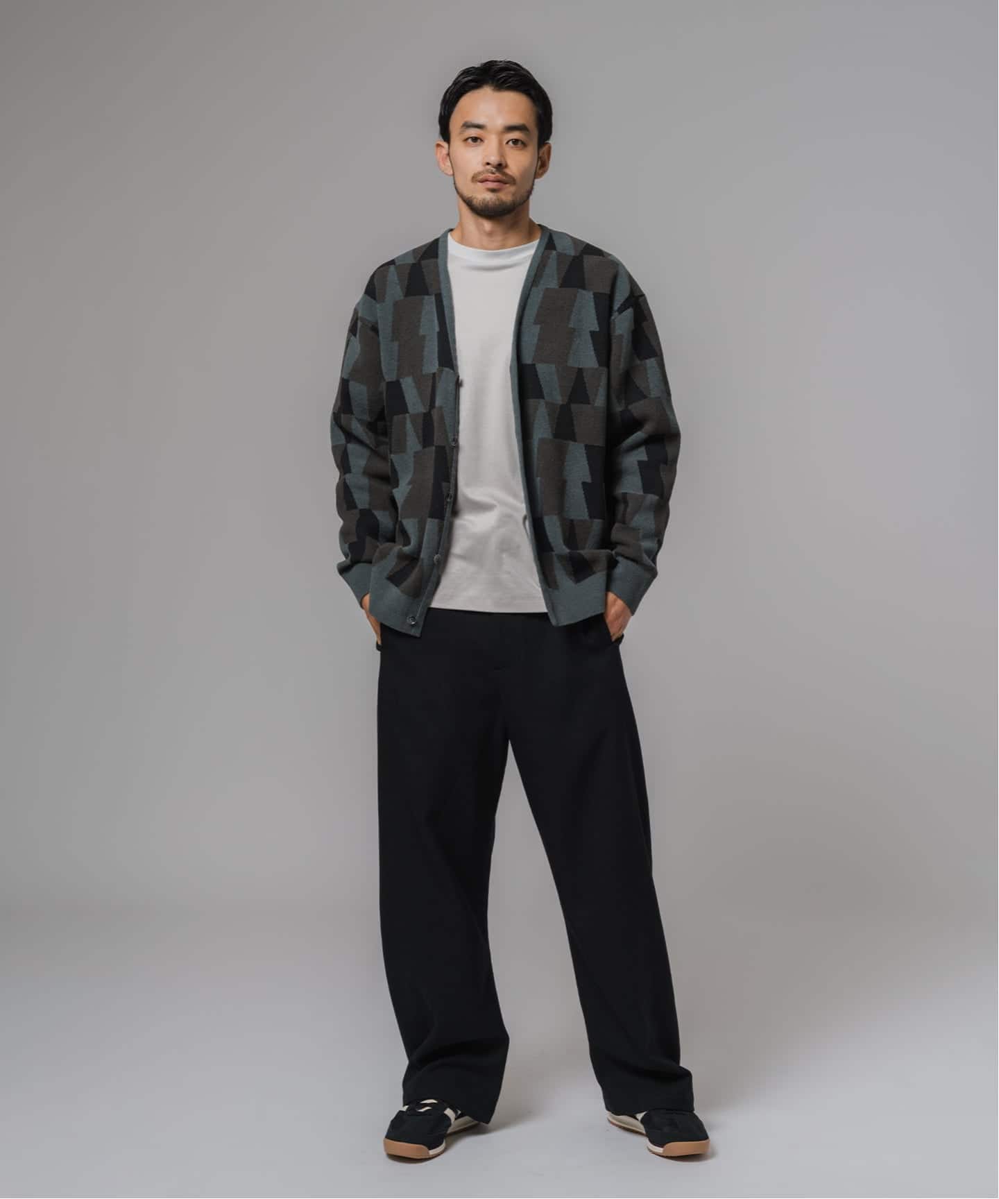 ジャガード シェニール ヤーン V カーディガン（カーディガン