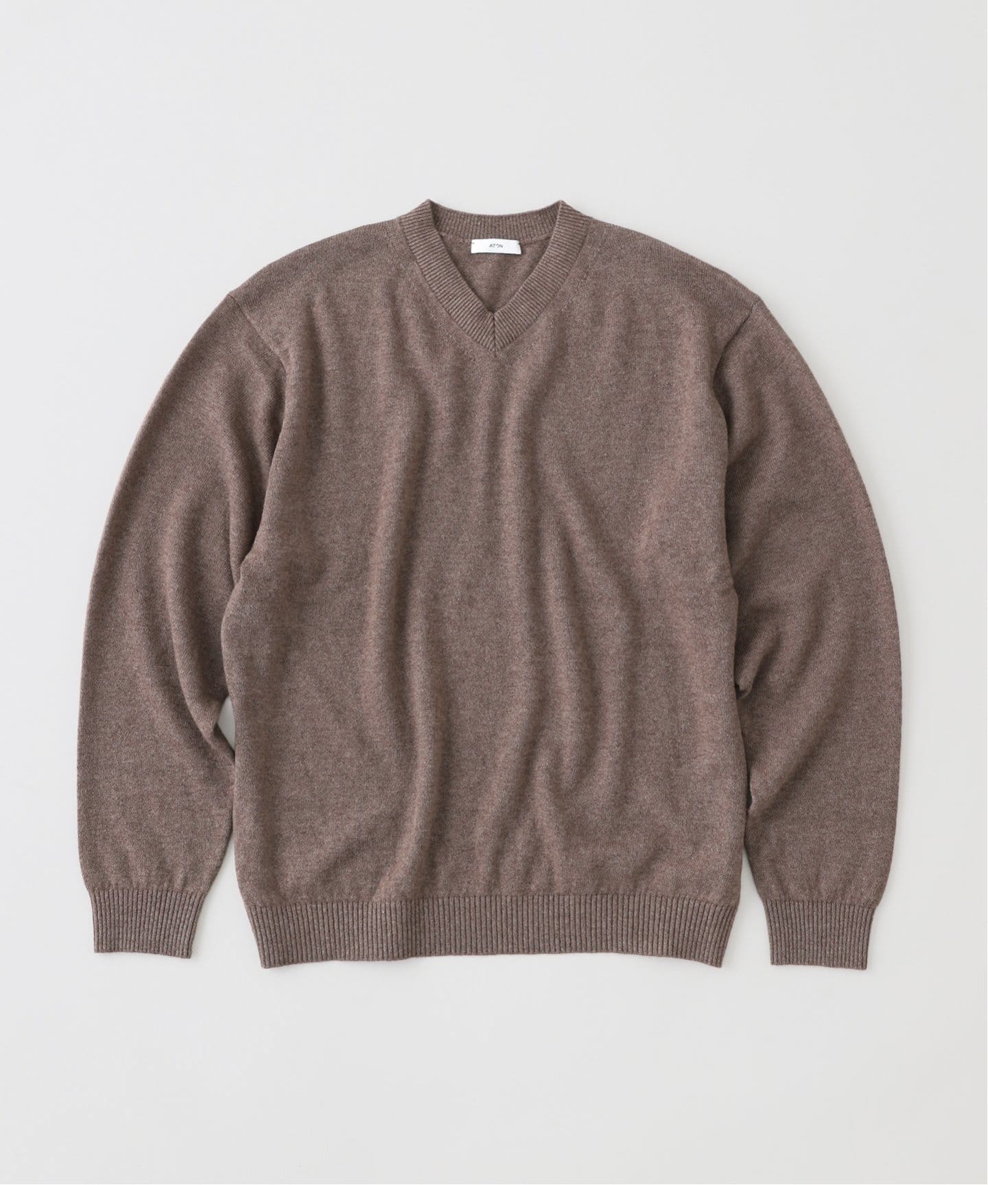 ATON (エイトン) LINEN WOOL BRUSHED V-NECK SWEATER（ニット