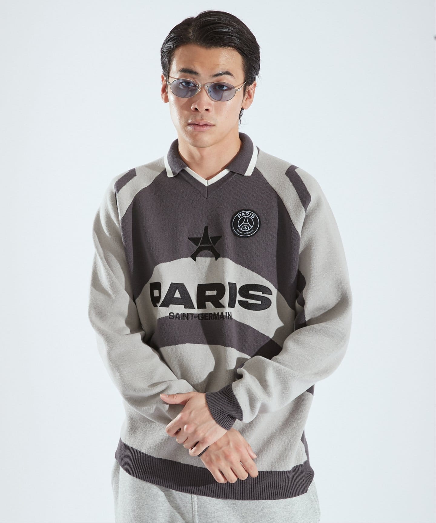 PARIS SAINT-GERMAIN Vネックセーター PARIS SAINT-GERMAIN Vネックセーター