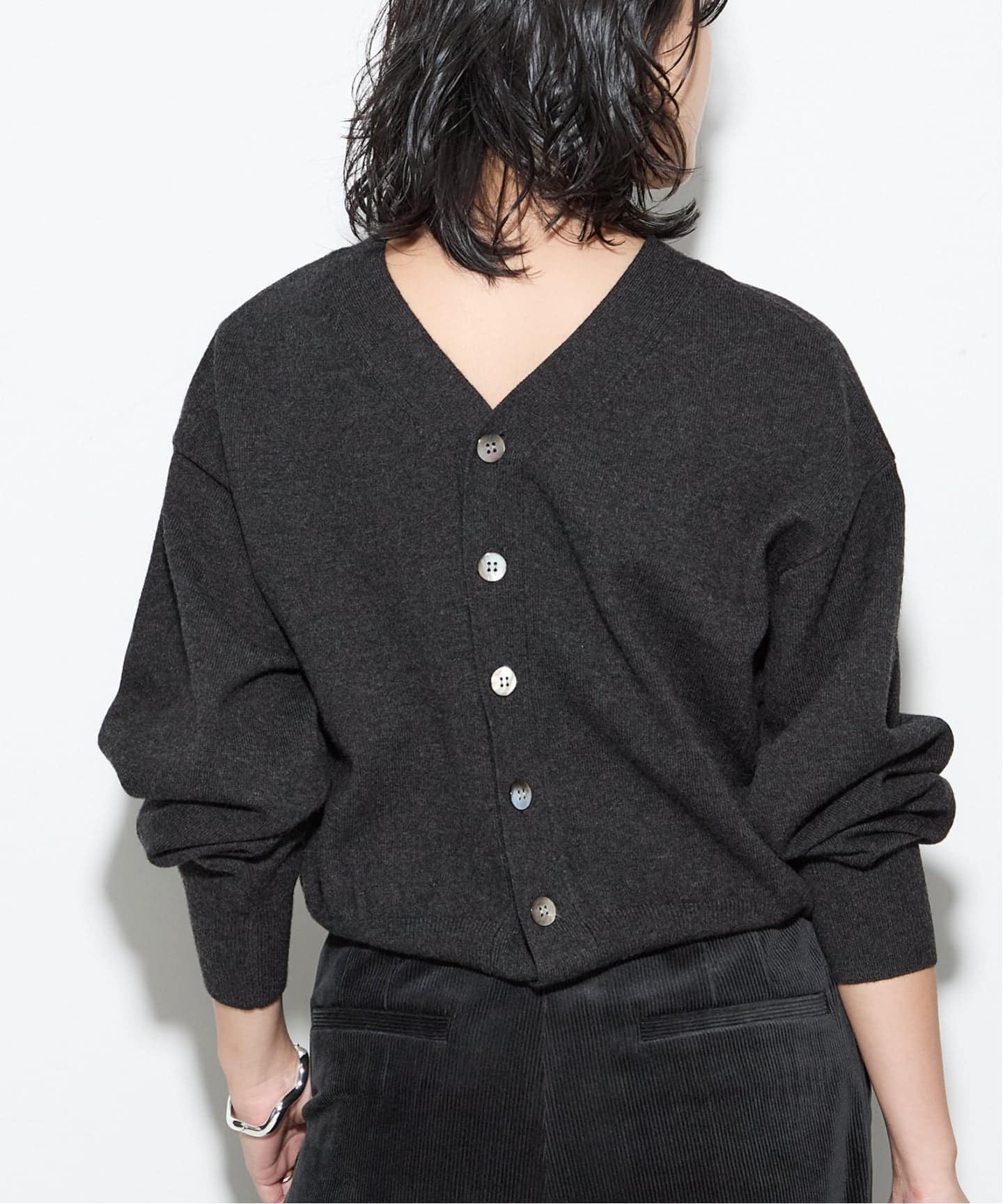 【2023AW】L'ESSAGE オーナメントボタン 畦カーディガン ニット 黒 journal standard L'essage（ジャーナルスタンダードレサージュ）の