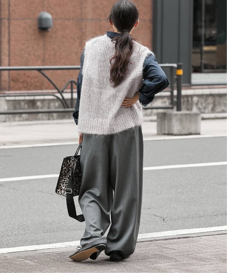 新品タグ付］URBAN RESEARCH スパンコールベスト×スカートセット 極美 