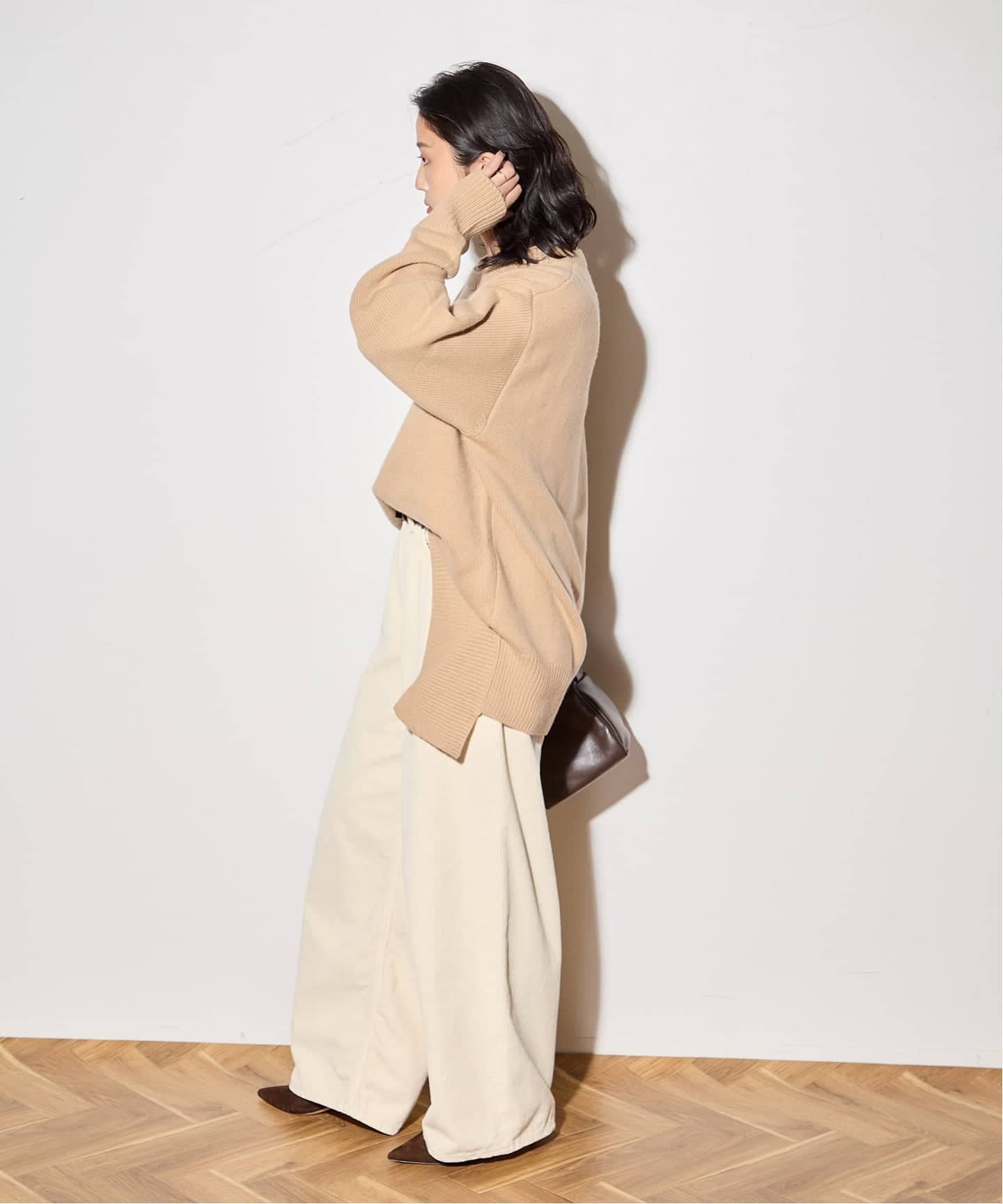 R2W/アールツーダブリュー】NICOLAS ROUND KN：ニット（ニット