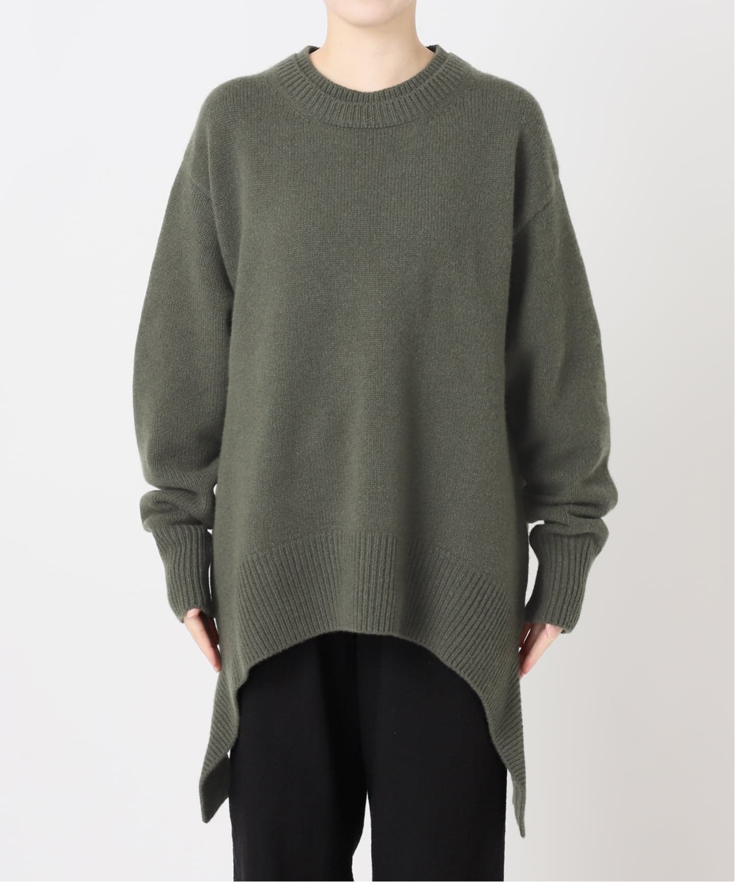 R2W/アールツーダブリュー】NICOLAS ROUND KN：ニット（ニット