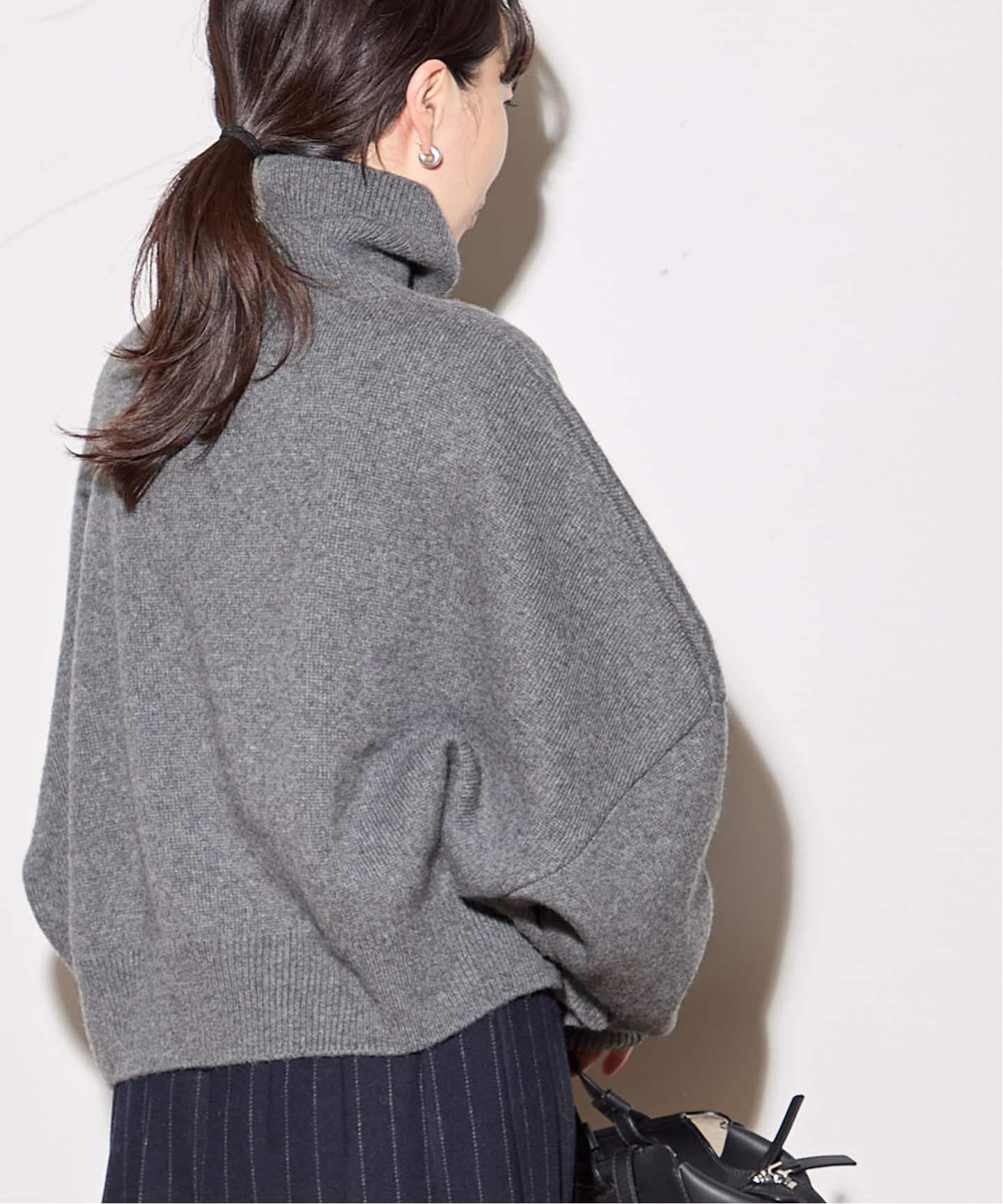 R2W/アールツーダブリュー】FARBER SEMI CROP TURTLE KN：ニット