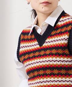 INSCRIRE /アンスクリア】Fairisle Tight Fit V Neck Vest：ベスト 