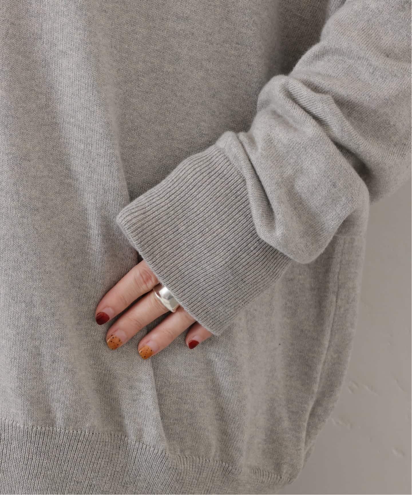 C/Caテンジク Vネックプルオーバー（ニット／セーター