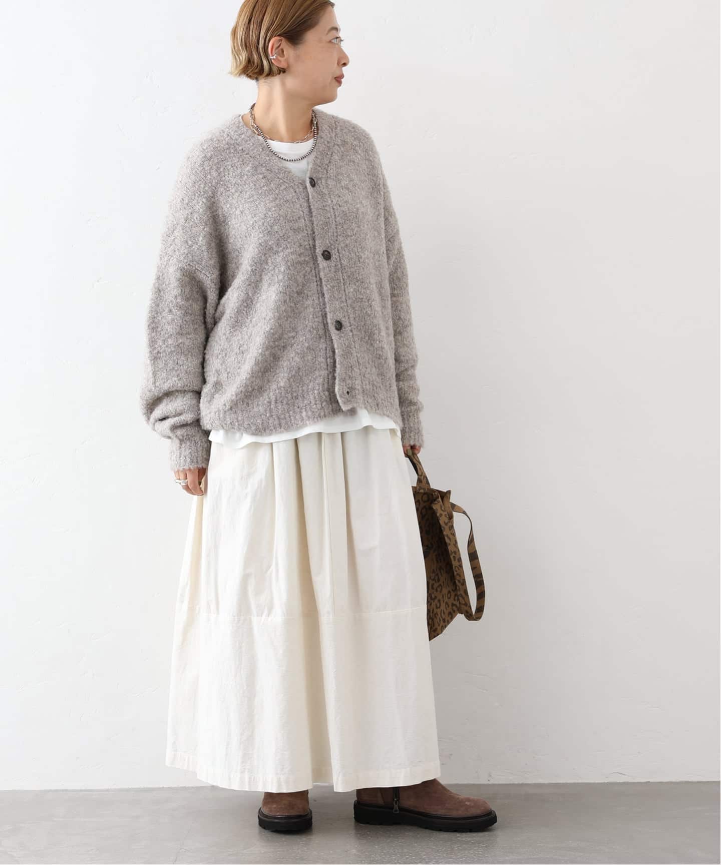 ジャーナルスタンダードluxe ブークレーVネックカーデ グレー 【新品】 ブークレー Vネックカーディガン（カーディガン）｜journal standard