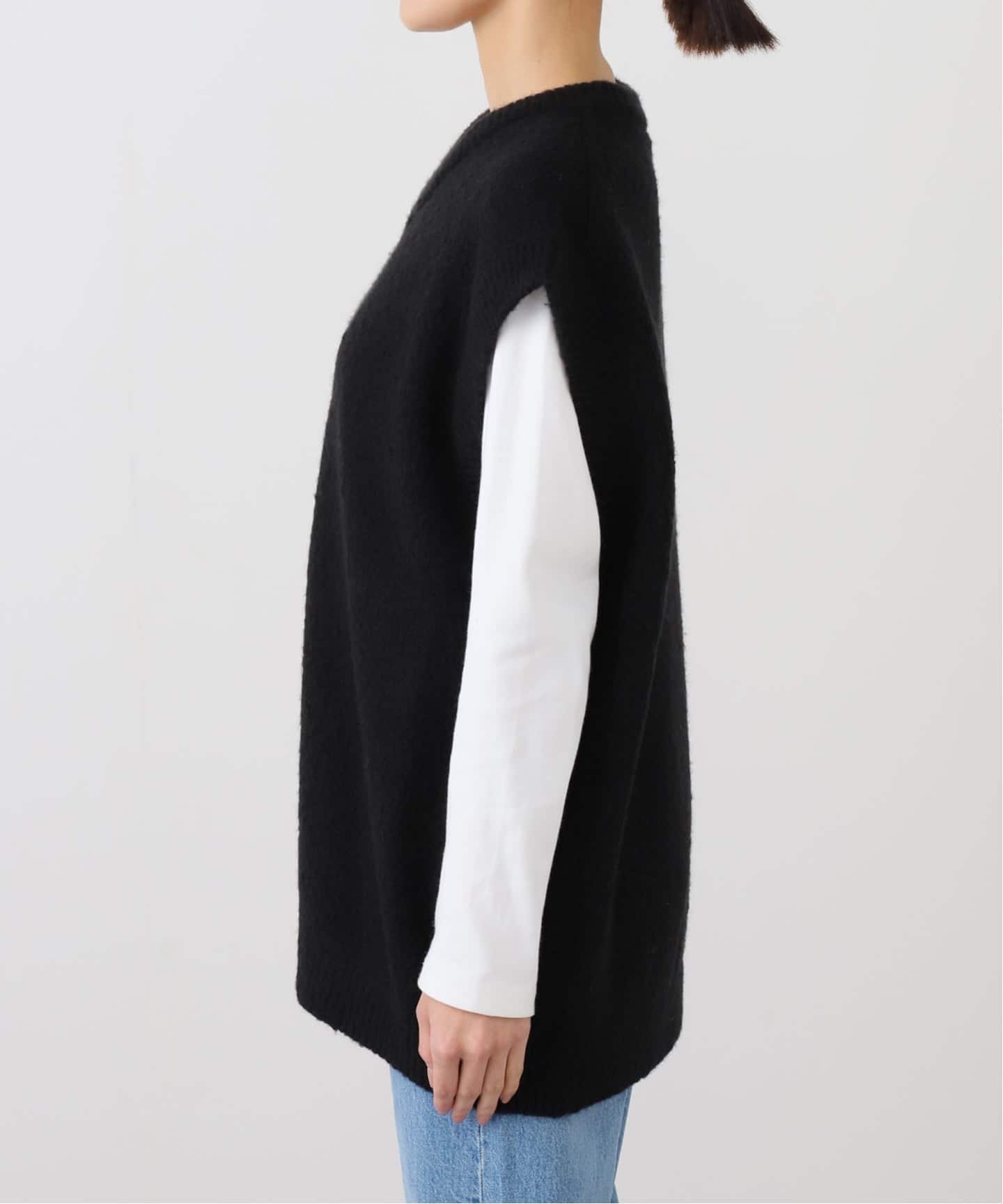 ATON】 WOOL CASHMERE BOUCLE V-NECK VEST（ベスト）｜journal