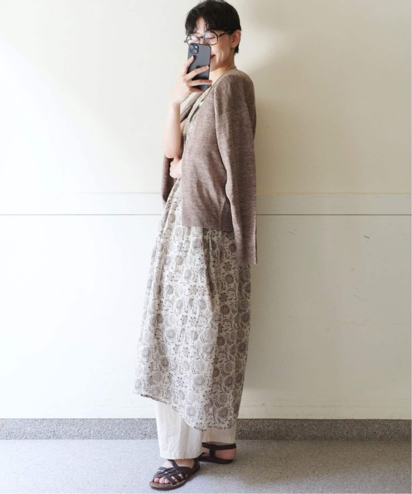 SOIL】 LINEN V-NECK CARDIGAN（カーディガン）｜journal