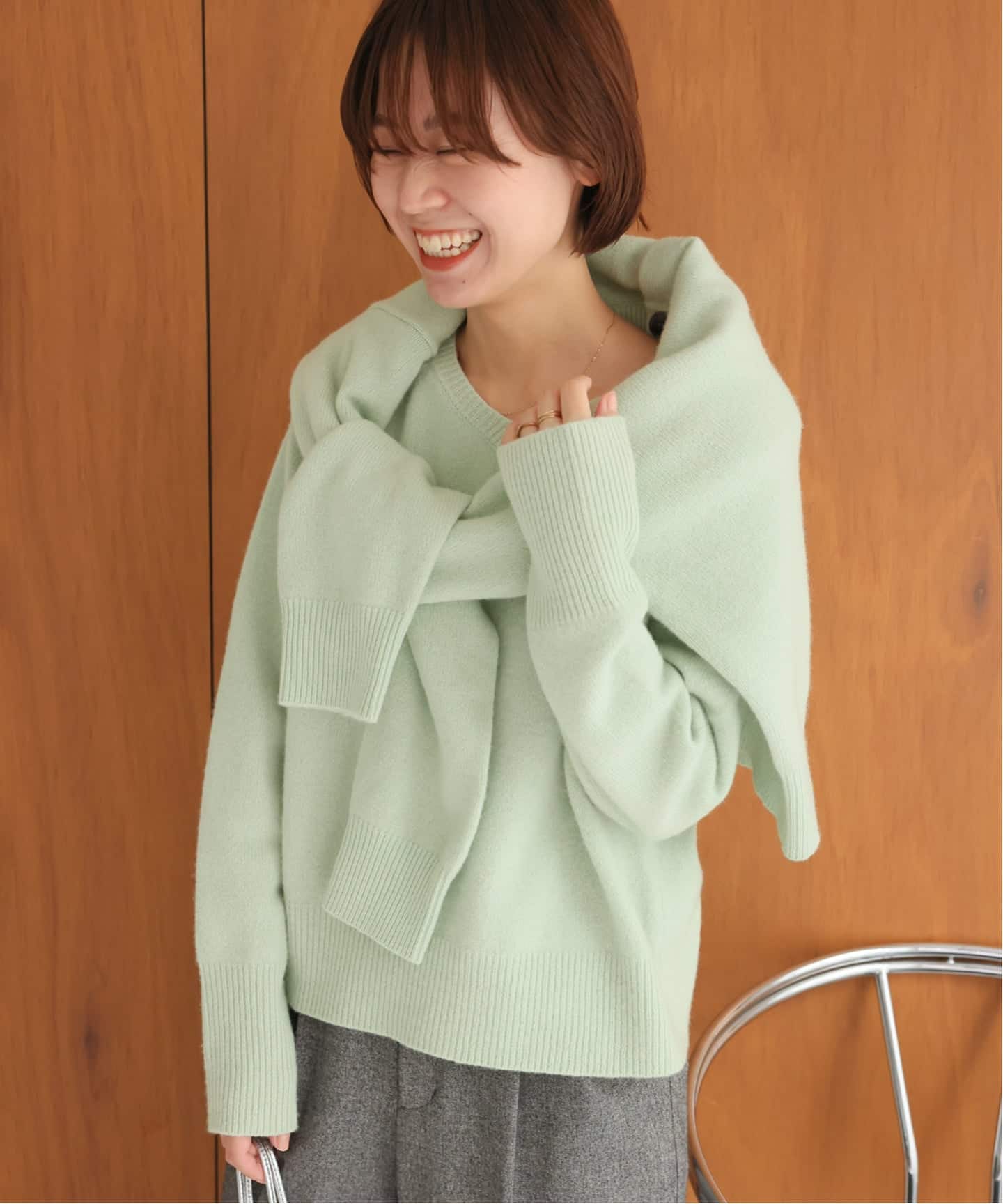 追加 / 新色》ウールカシミヤVネックプルオーバー（ニット／セーター