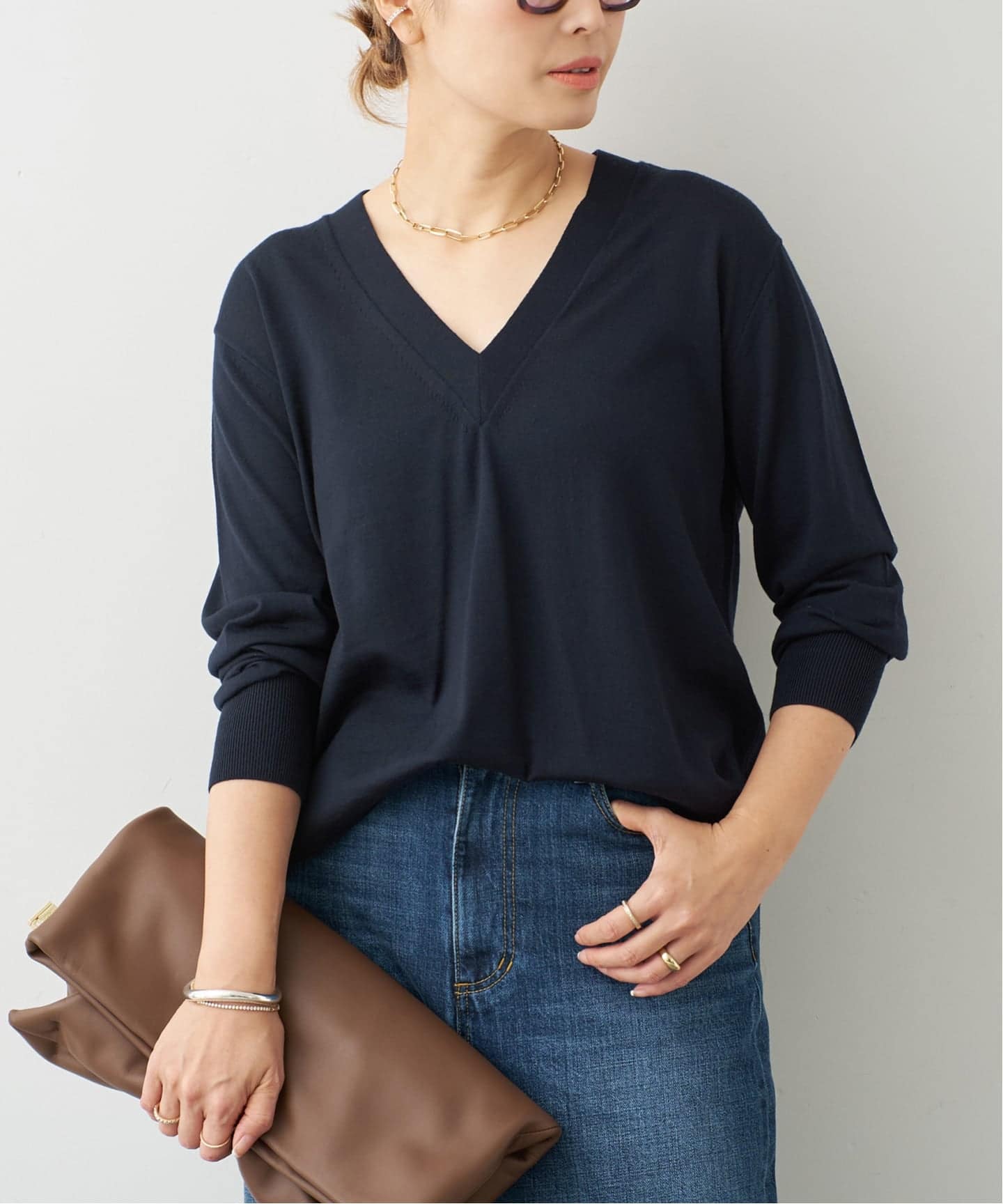 MILLENNIUM Vネック プルオーバー（ニット／セーター