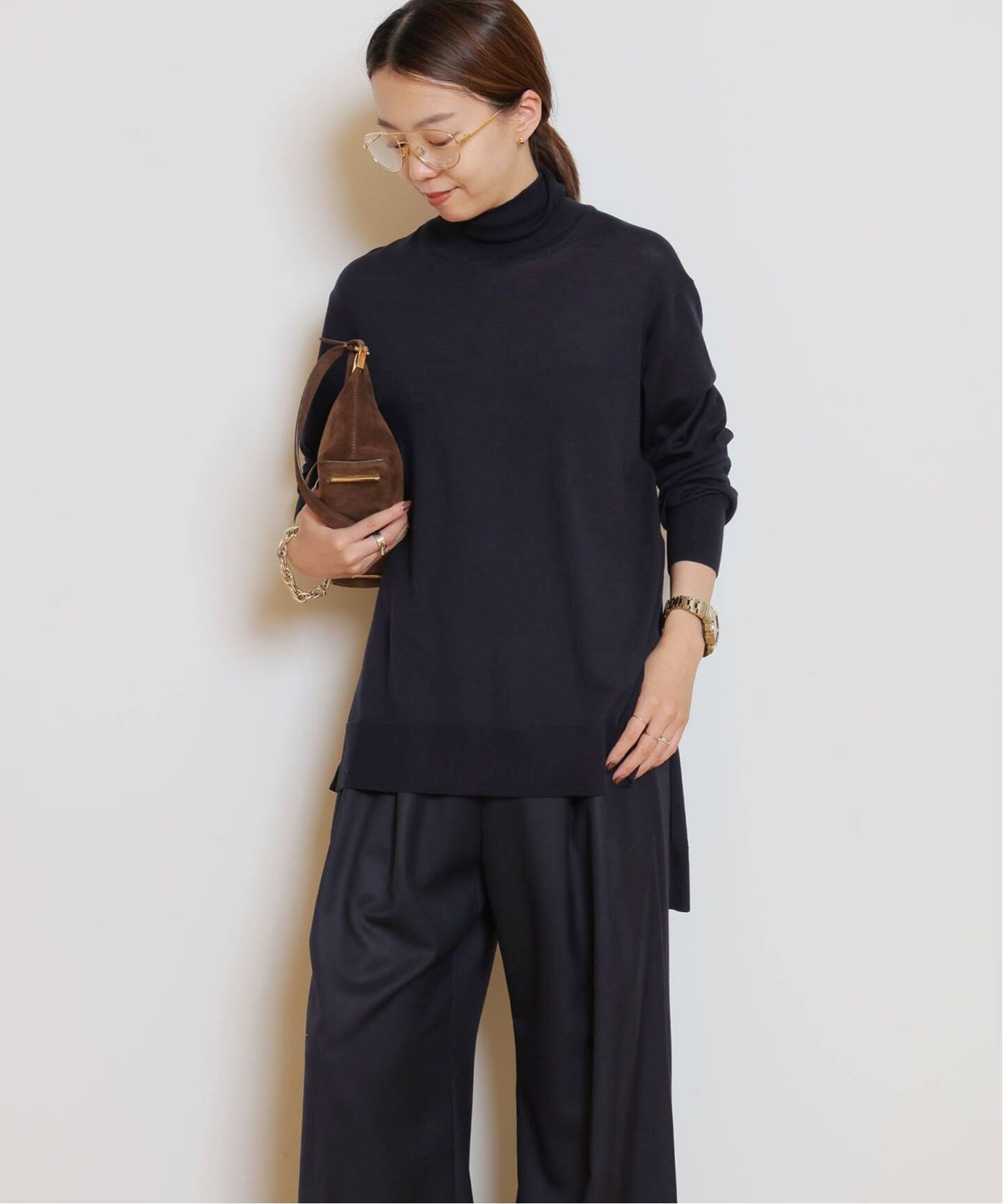 MILLENNIUM タートルネック スリットプルオーバー（ニット／セーター