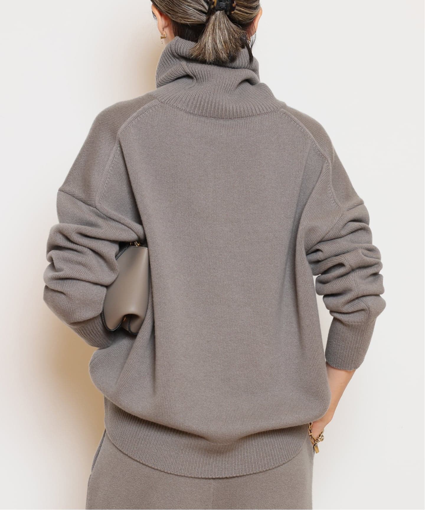 ミドルゲージタートルニット（ニット／セーター）｜MUSE de Deuxieme