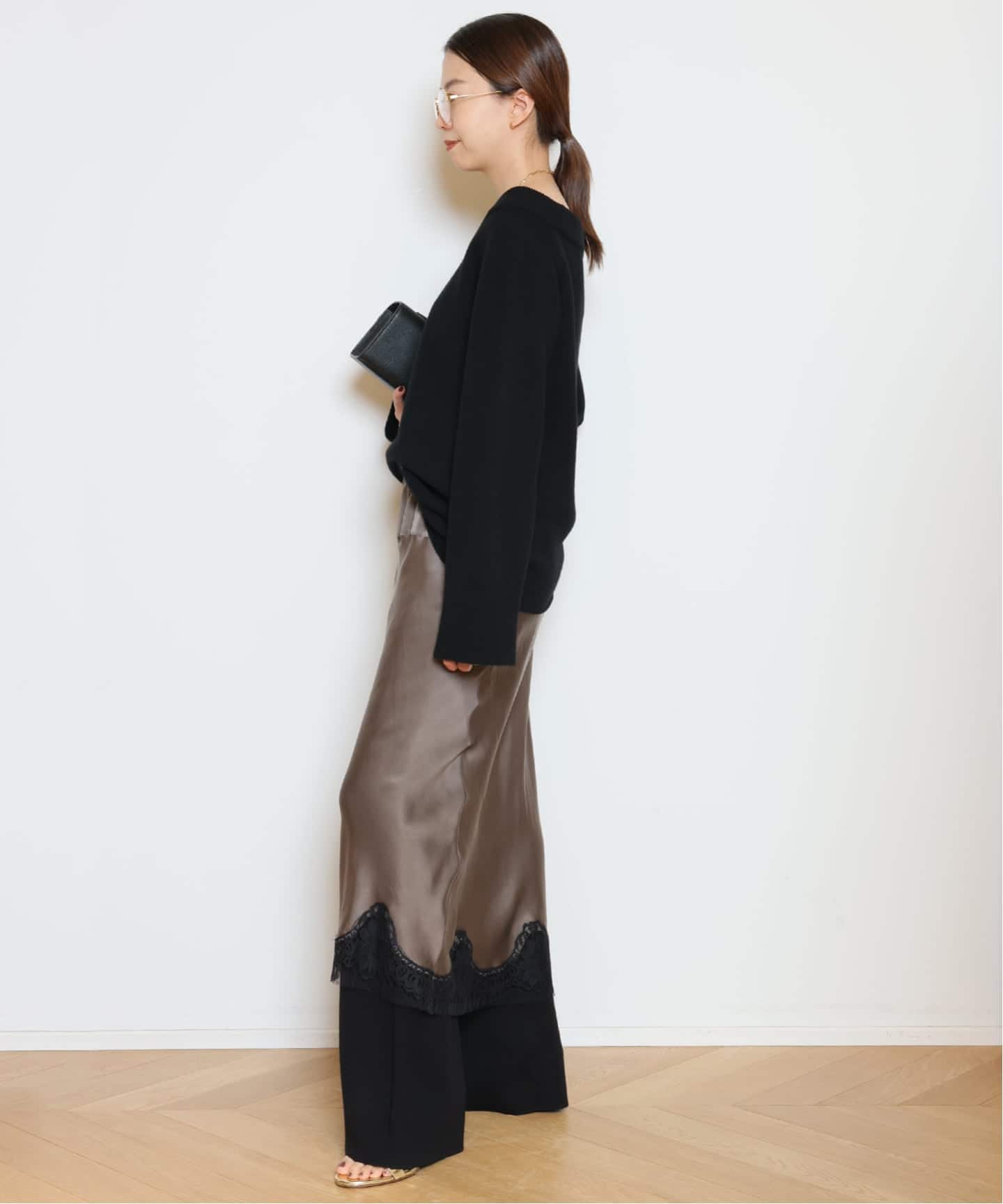 ミドルゲージ Vネック ニット（ニット／セーター）｜MUSE de Deuxieme