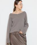 *ミドルゲージ Vネック ニット