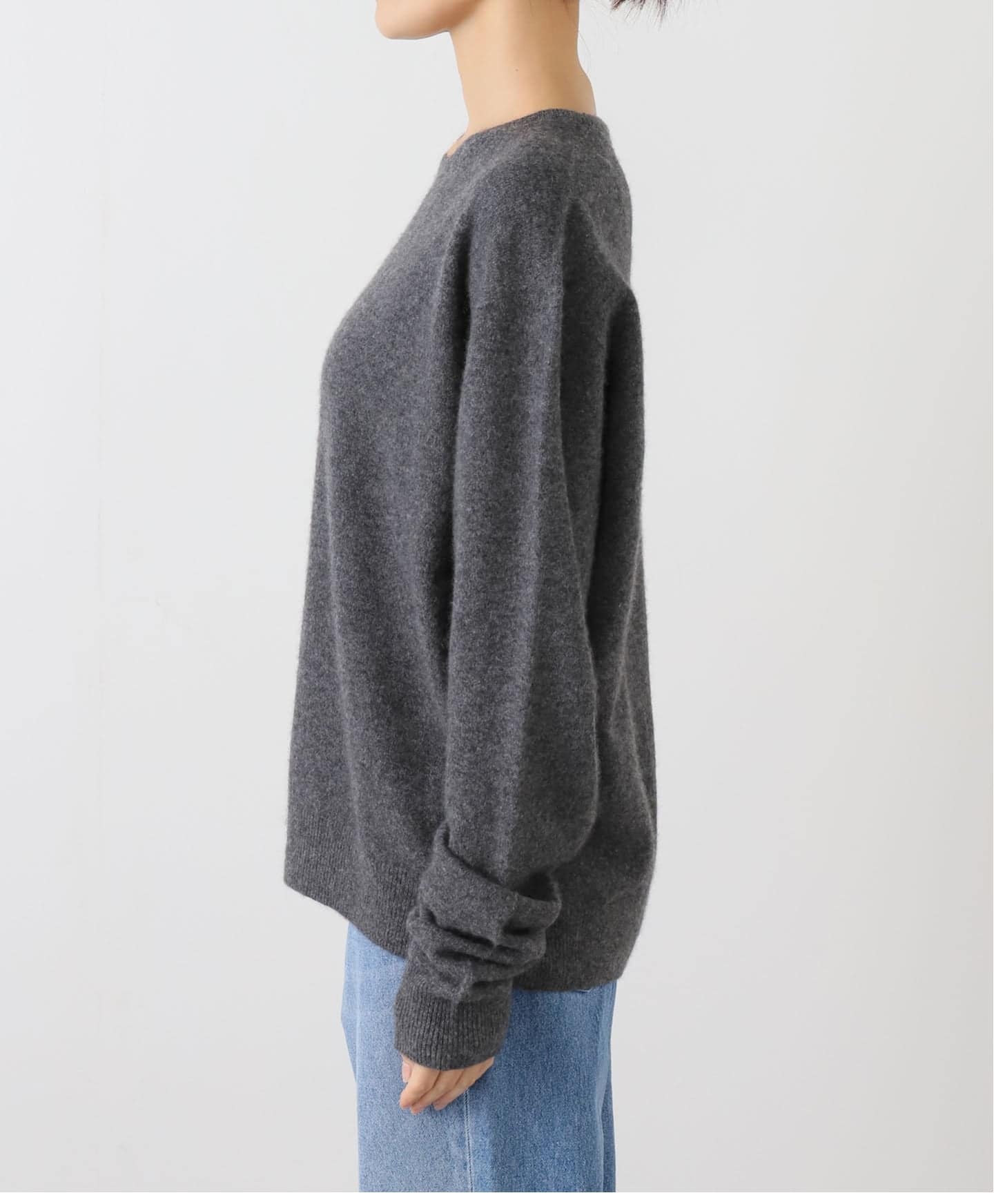 ミューズドゥドゥーズィエムクラス 20AW スムースクルーネックニット グレー CAPRI クルーネックプルオーバー（ニット／セーター）｜MUSE de