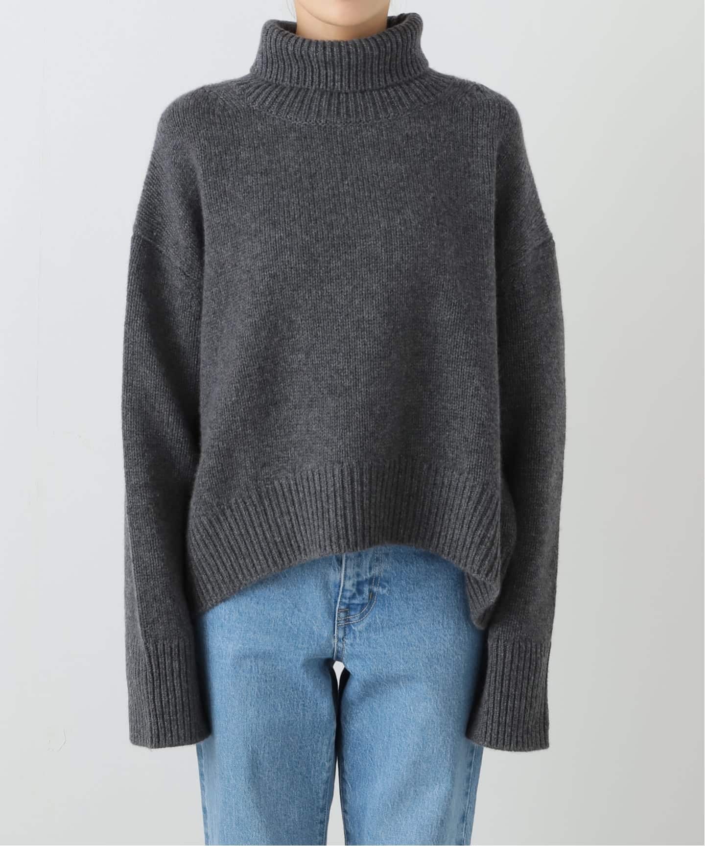 R2W/アールツーダブリュー】CASHMERE タートルネックニット（ニット