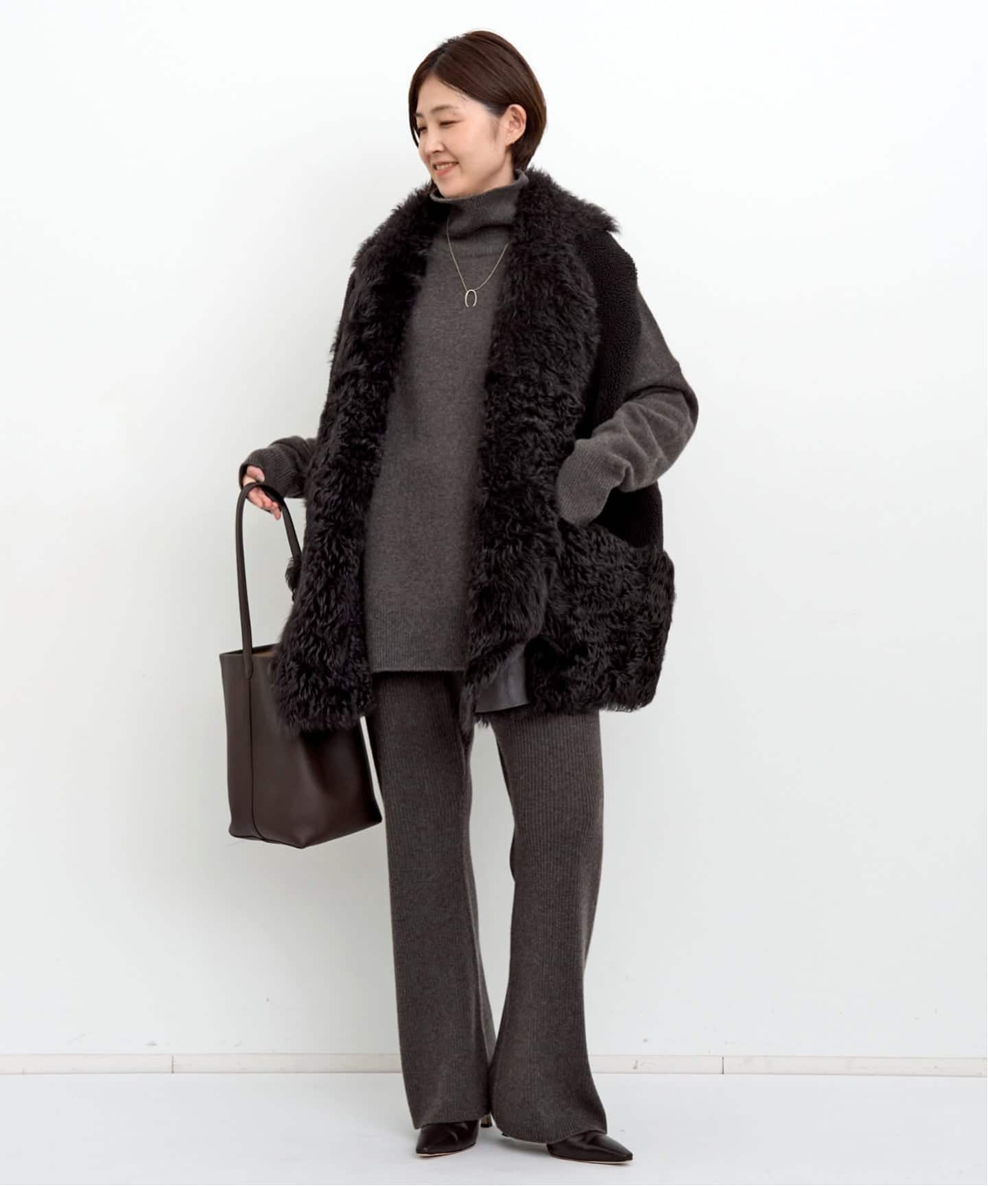 CASHMERE TURTLE NECK KNIT（ニット／セーター）｜L'Appartement
