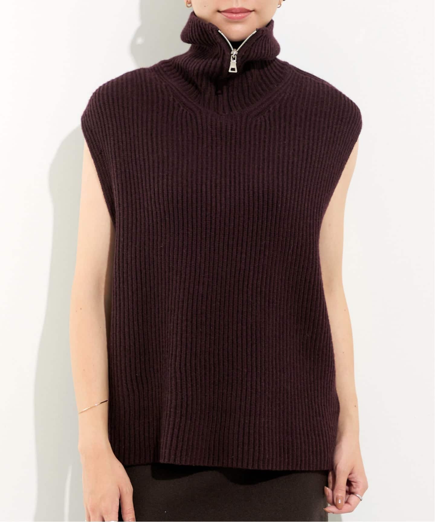 R2W/アールツーダブリュー】 ZIPPER KNIT VEST（ニット