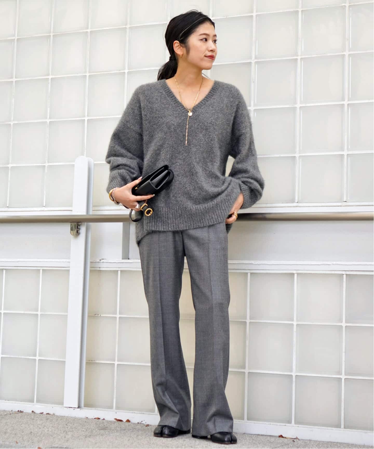 新品未使用✨AP STUDIO SCENTOFグレー Vネック ニット 長袖 フォックスブレンドラメVネックプルオーバー（ニット／セーター