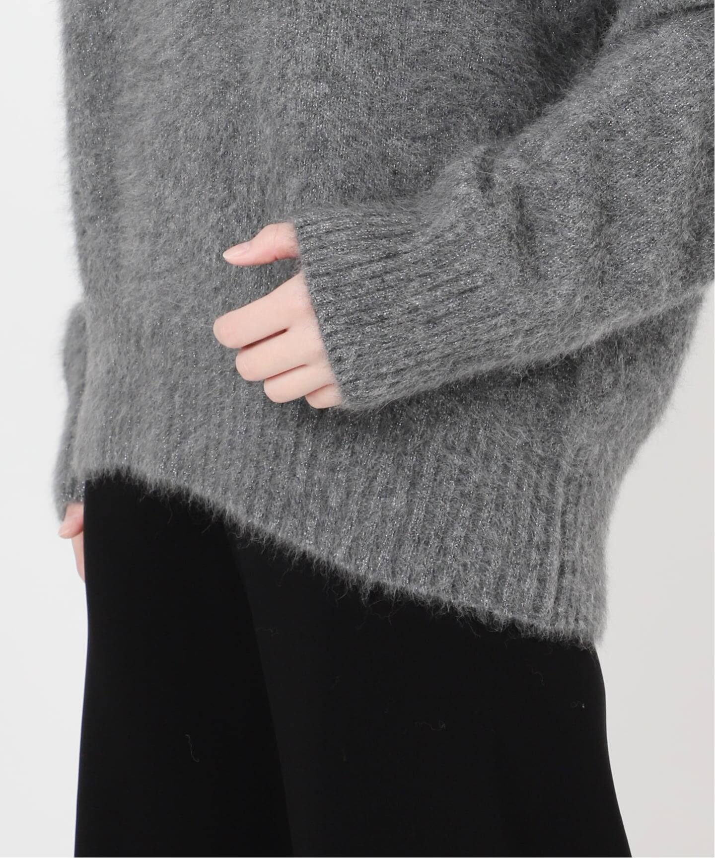 【ほぼ未使用✨】AP STUDIO ウール100% ふわふわニット　黒　秋冬活躍 フォックスブレンドラメクルーネックプルオーバー（ニット／セーター