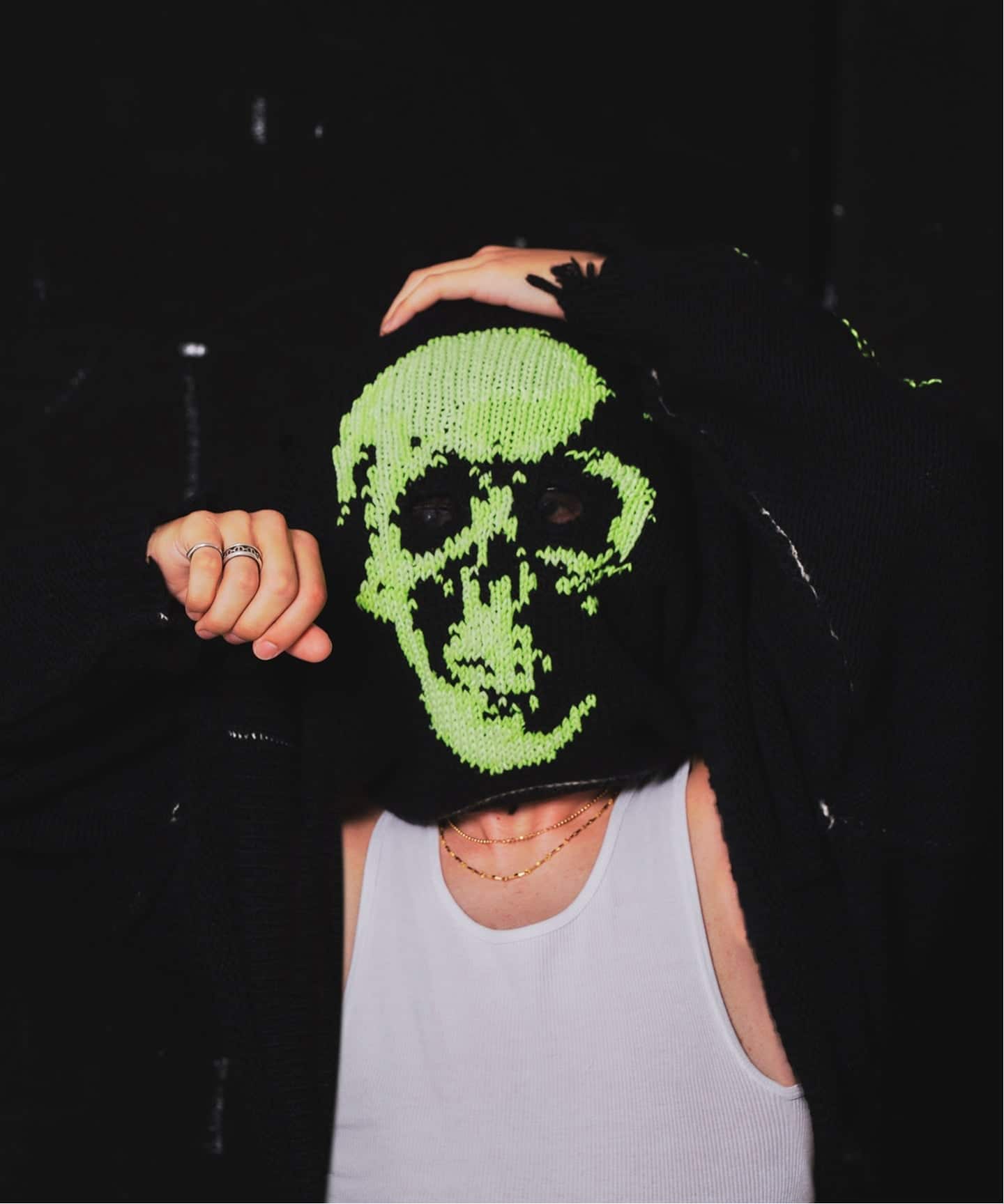 doublet / ダブレット GLOW-IN-THE-DARK SKULL KNIT PULL（ニット
