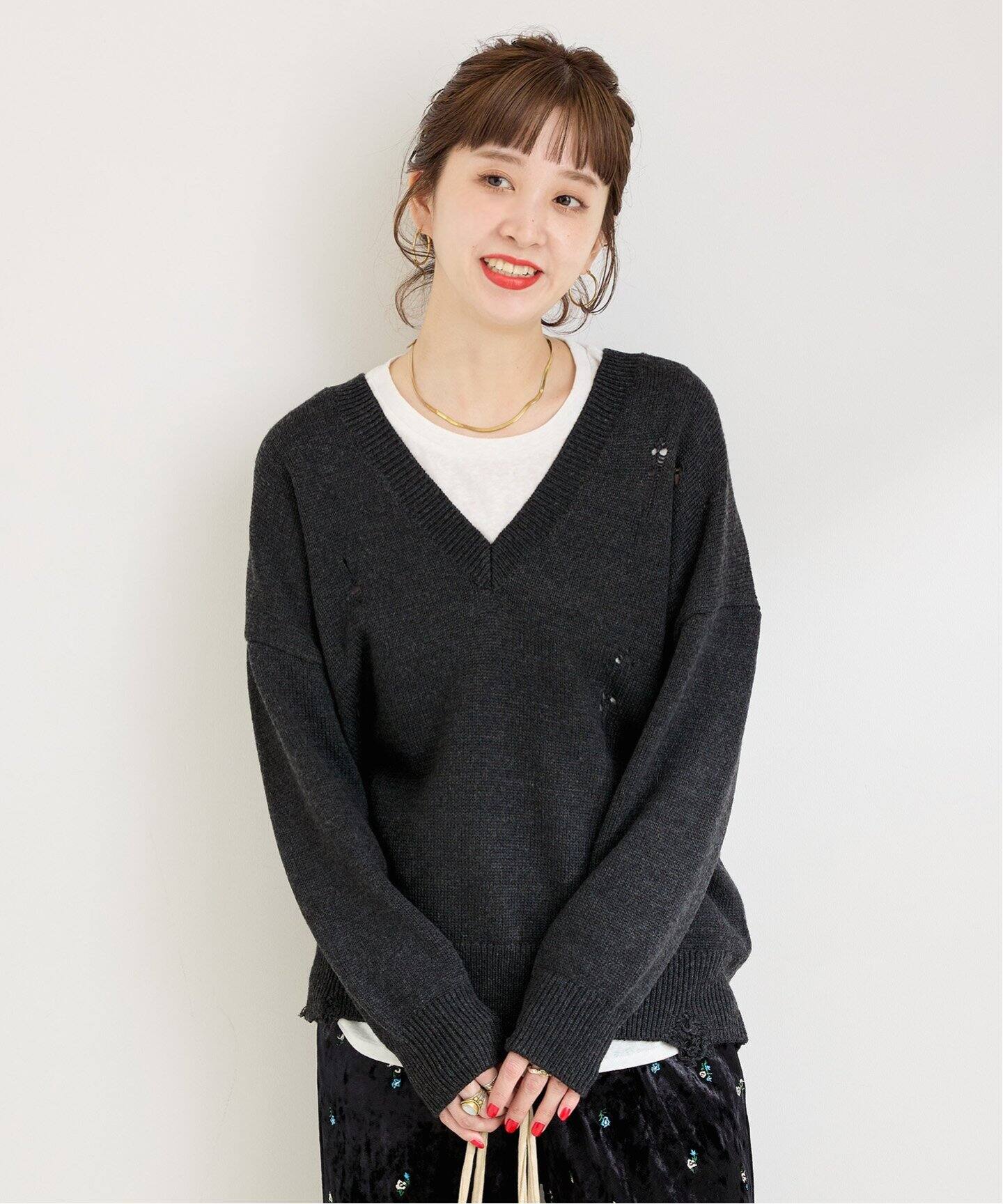 Munsingwear 黒ベスト・黒セーター・グレー長袖セット（おまけもう一枚） 予約》手洗い可 / ディープVネックダメージニット（ニット