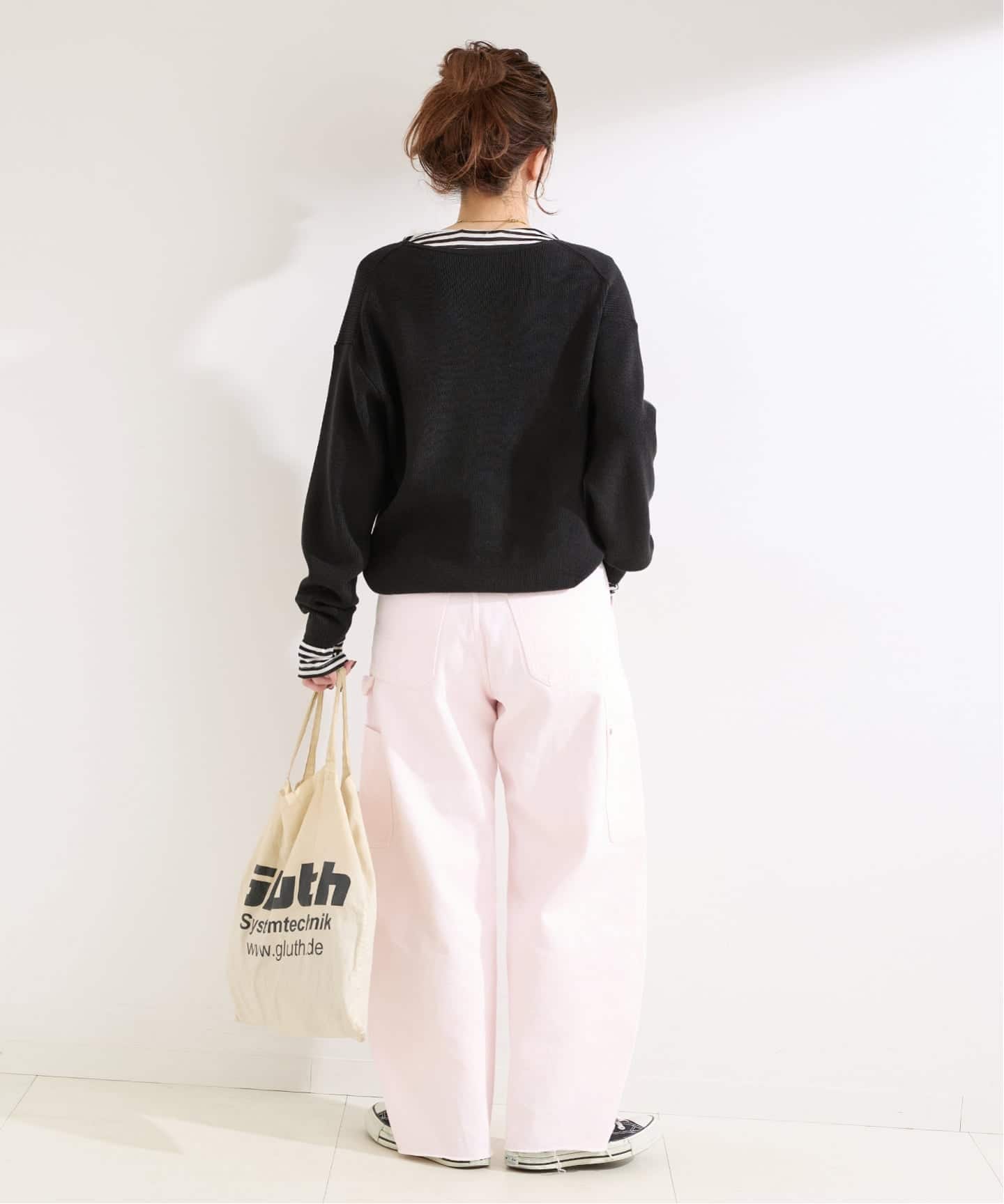 手洗い可 / 吸湿発熱 / ソリストヒートVネックニット（ニット