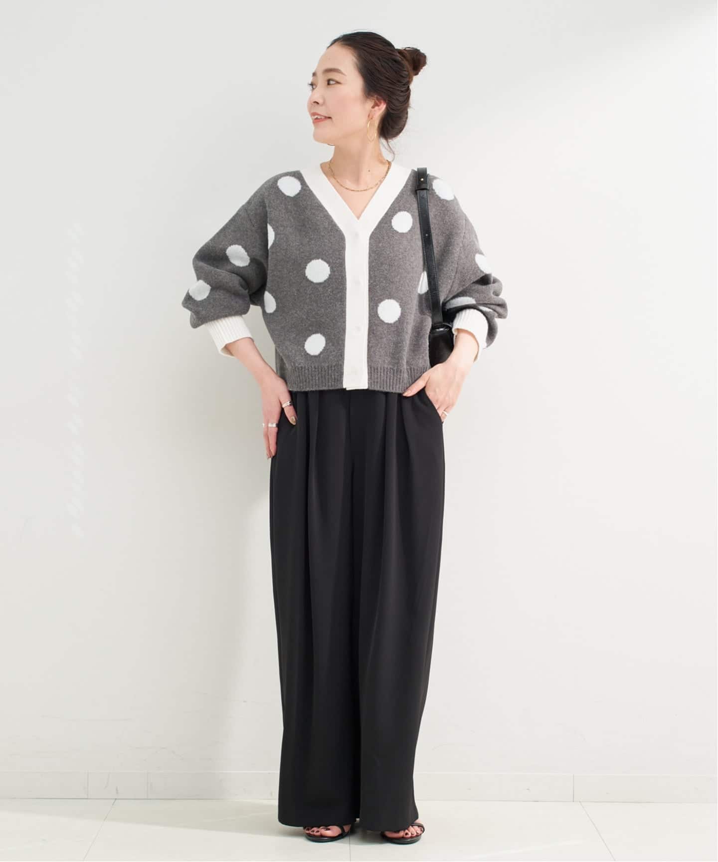 ドットショートカーディガン（カーディガン）｜B.C STOCK（ベー