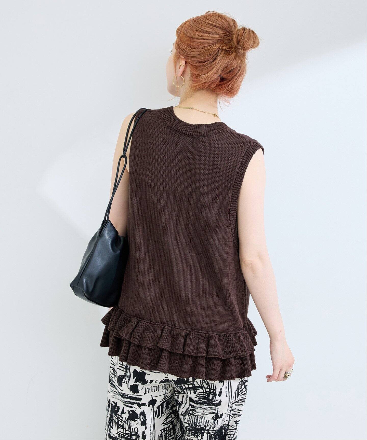 手洗い可 / 接触冷感 / ヘムダブルフリルVネックベスト（ベスト）｜B.C