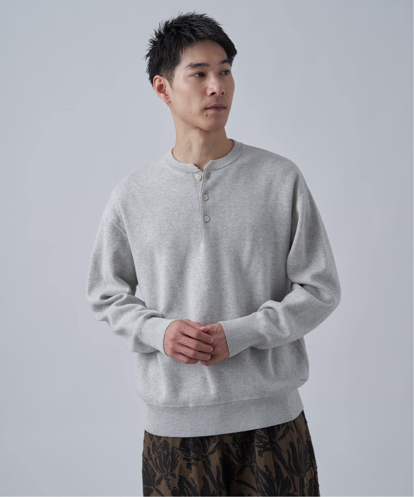 ANTS & ELEPHANTS】2トーン スウェットライクヘンリーネック