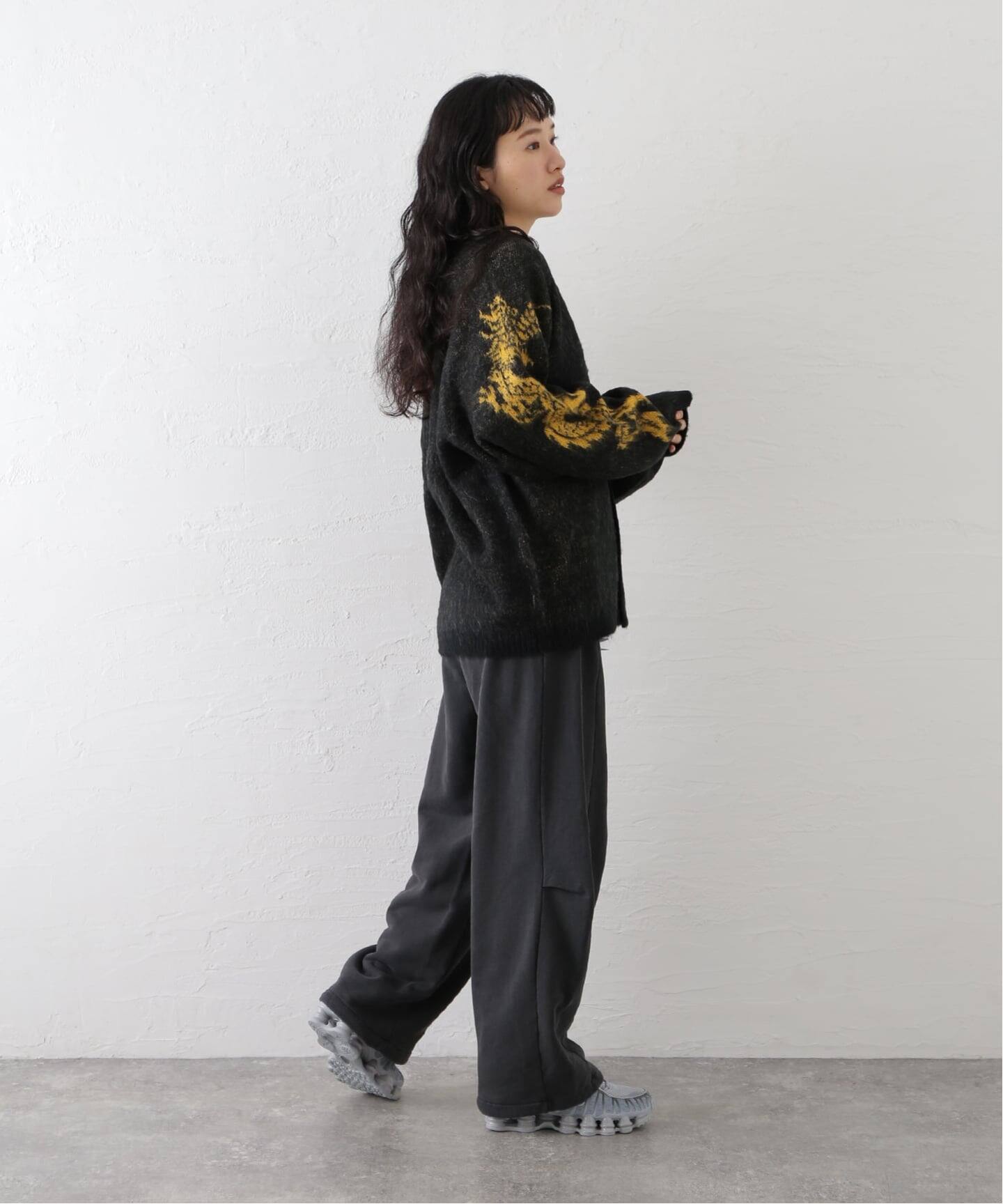 THRIFTY LOOK / スリフティ ルック Raglan Sleeve Logo Cardigan
