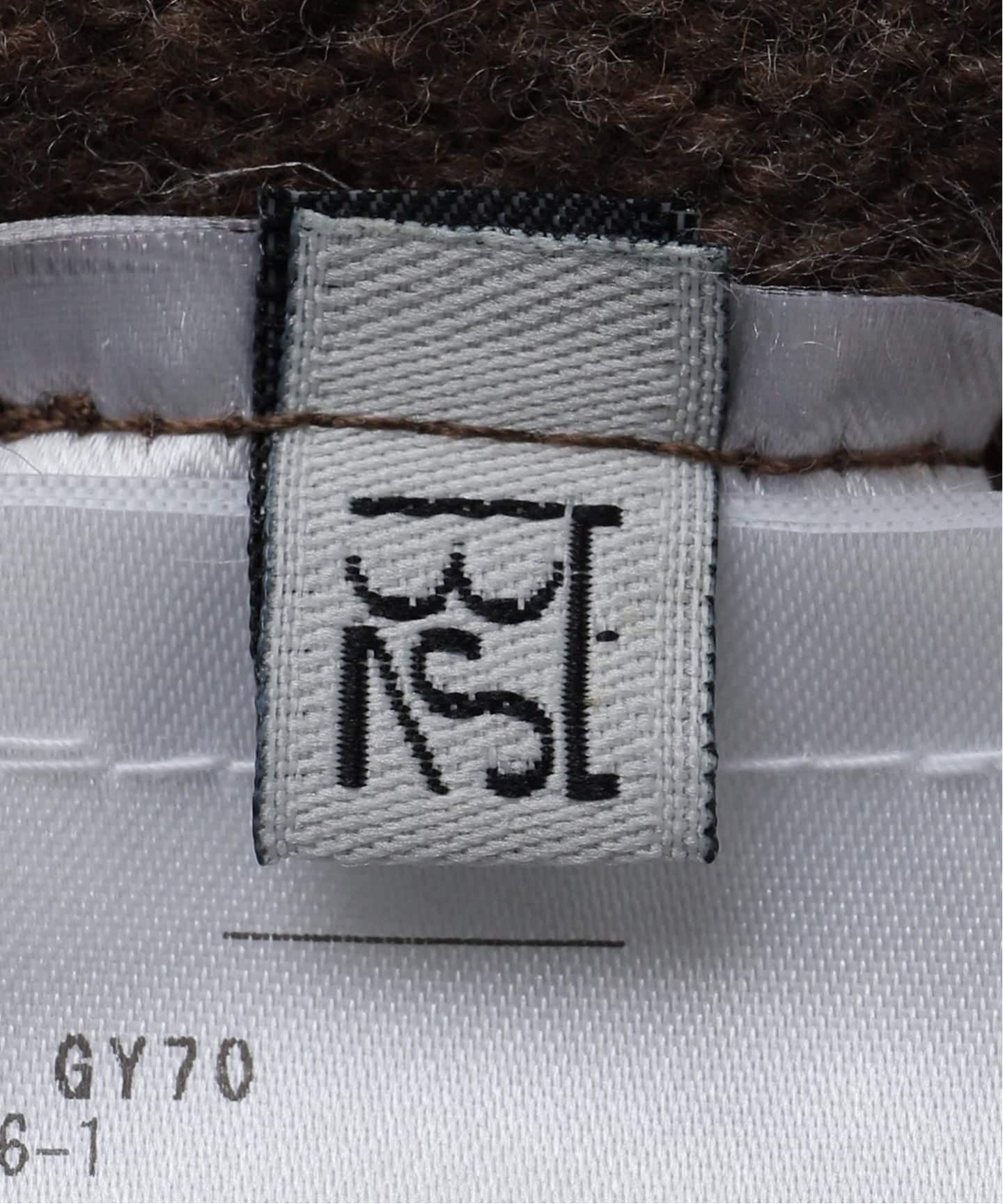 Baserange ベースレンジ　オフショルダーニット Baserange ベースレンジ オフショルダーニット