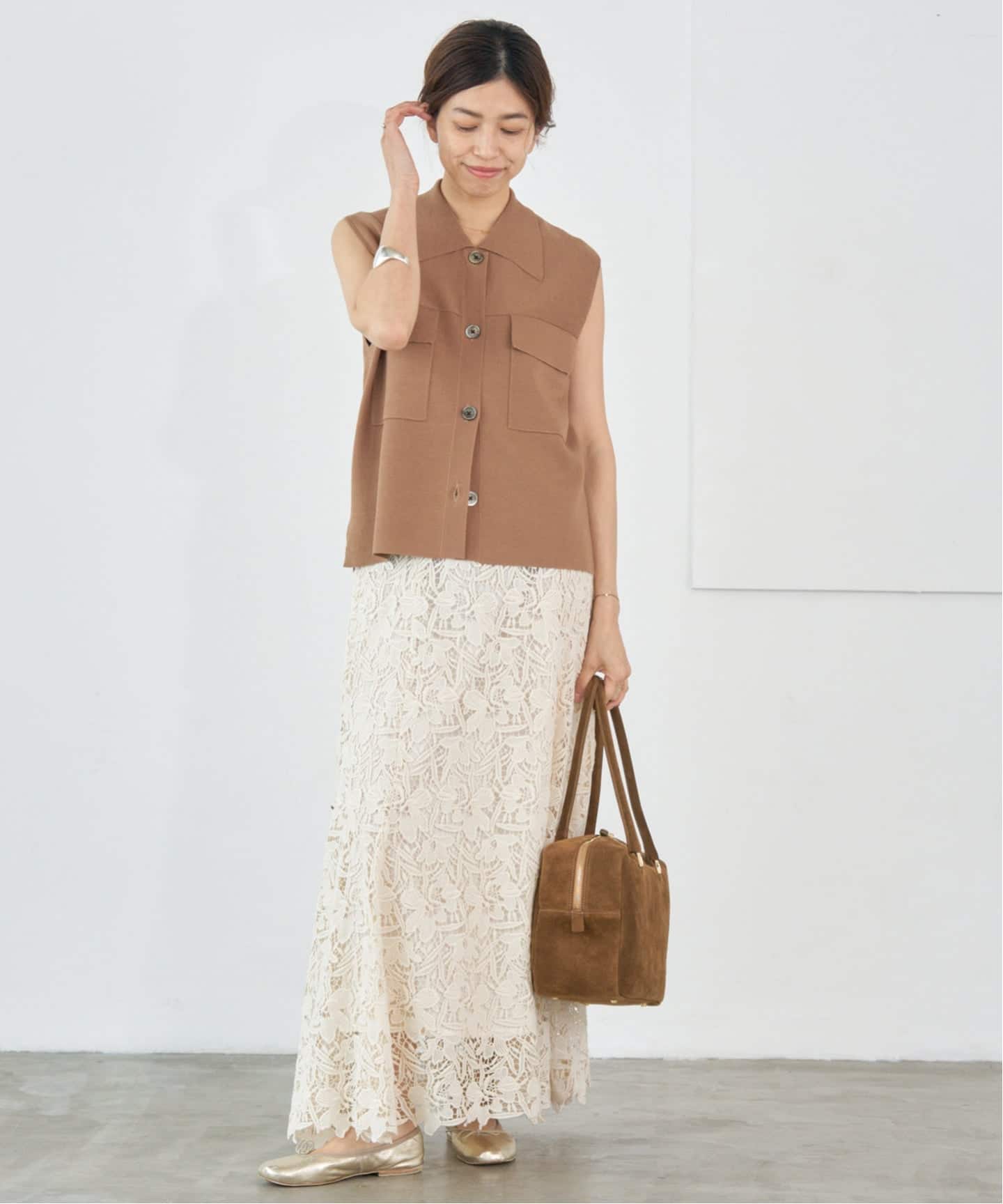 ハイツイストウールシルク 襟付きノースリーブ（ニット／セーター