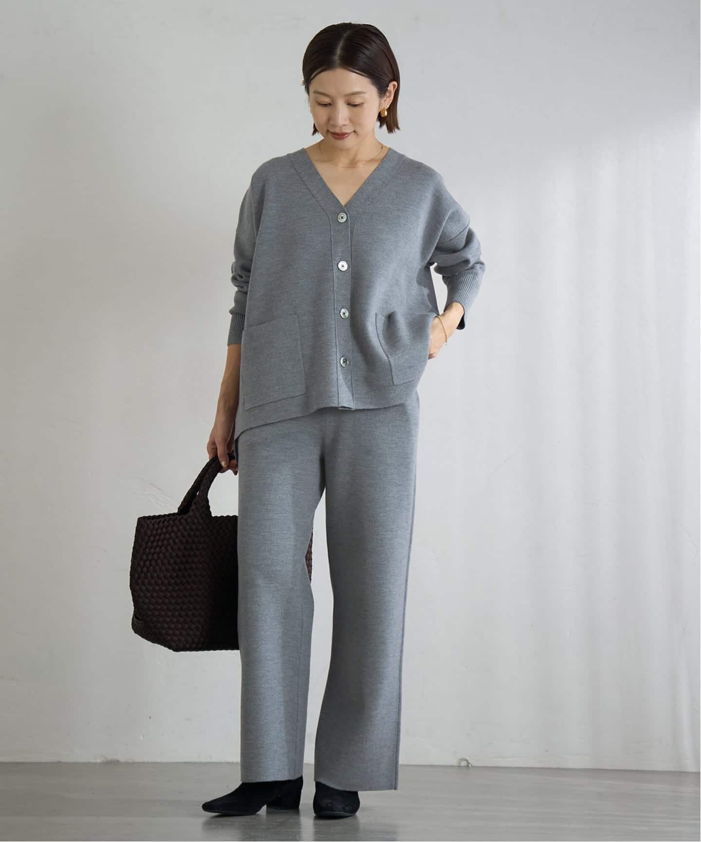 スーパーファインスムースVネックミドルカーディガン（カーディガン