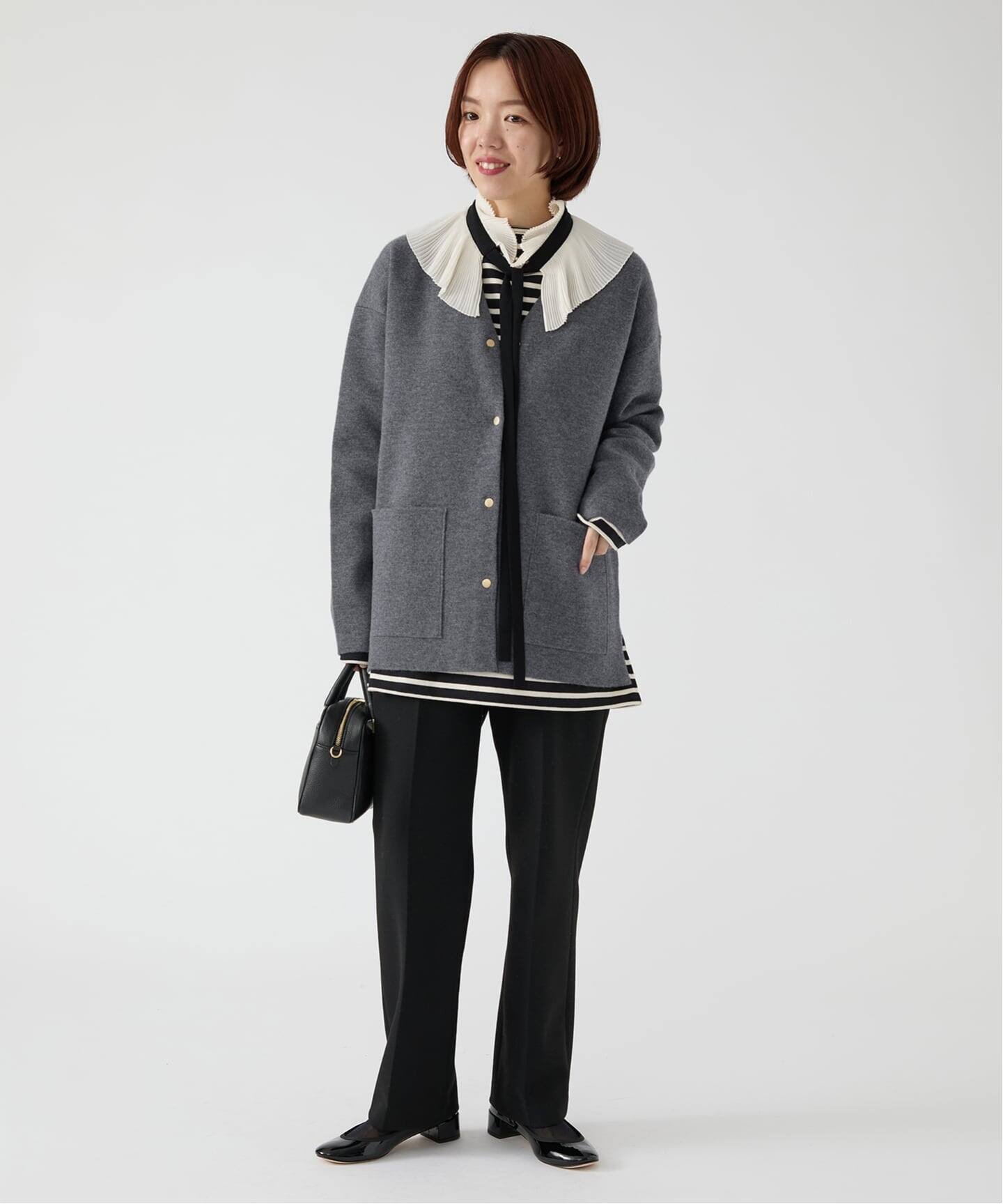IENA LA BOUCLE QUEBEC Vネックカーディガン新品タグ付き♡ IENA LA BOUCLE（イエナラブークル）の「IENA LA BOUCLE TIYARIK