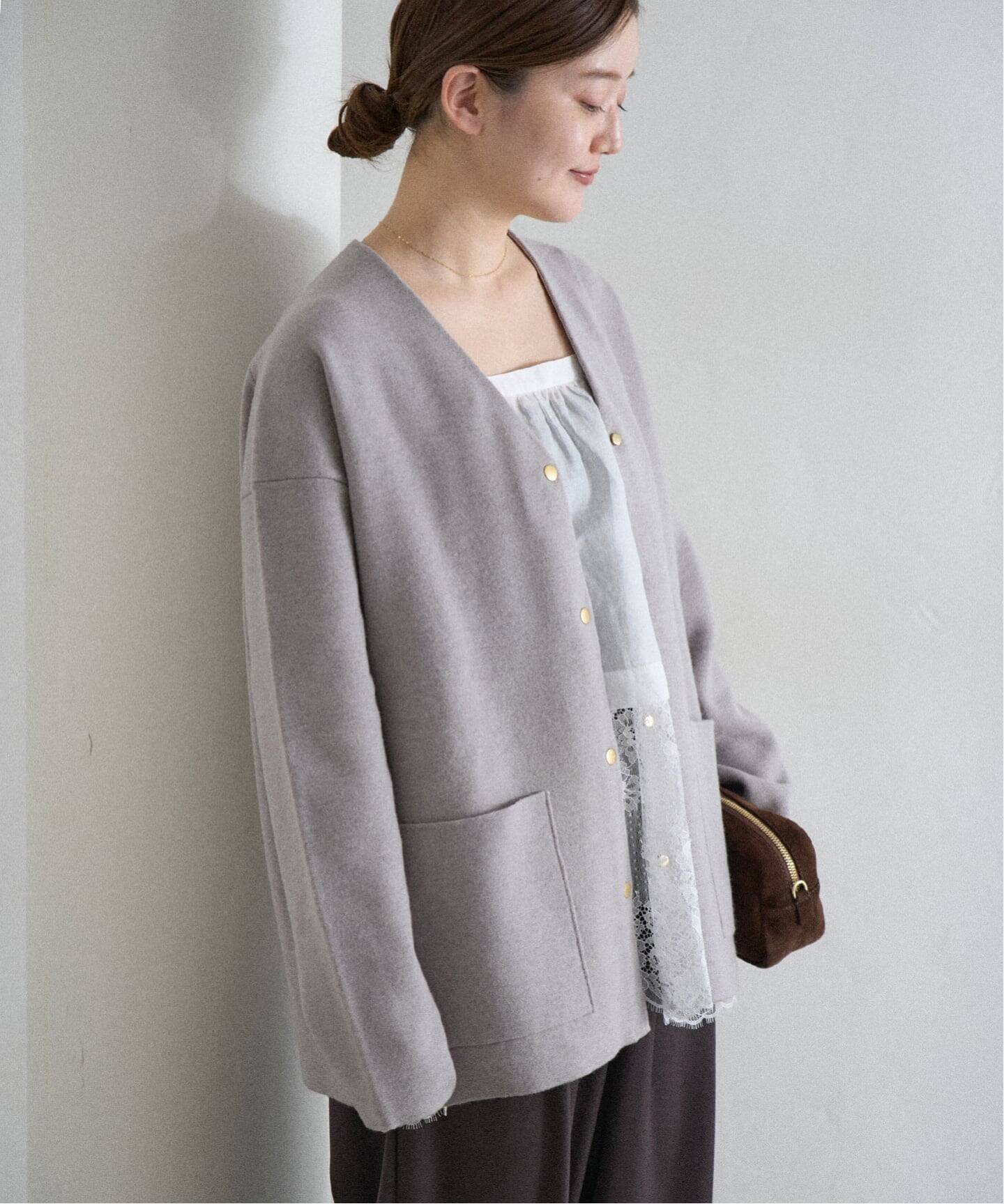 ドットボタンVネックカーディガン（カーディガン）｜IENA