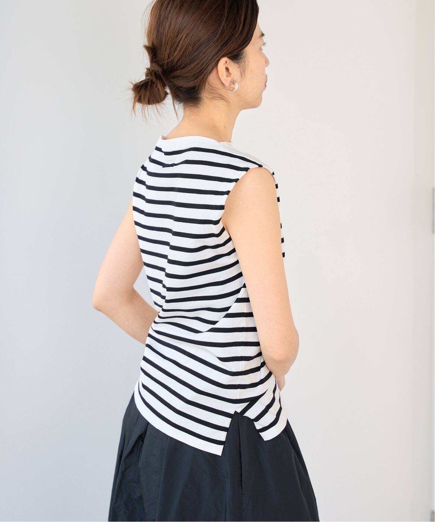 IENA　SEATTLE 度詰め ボーダー ノースリーブ　ネイビー A IENA｜SEATTLE 度詰め ボーダー ノースリーブ | Rakuten Fashion