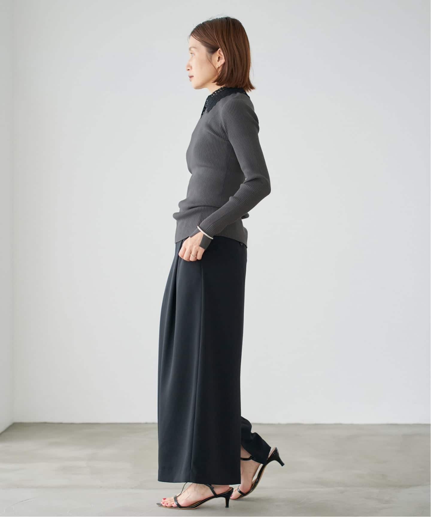 2025SS　美品　イエナ レース襟ホールガーメント　リブニット 紺F　IENA レース襟 RIBホールガーメントプルオーバー（ニット／セーター