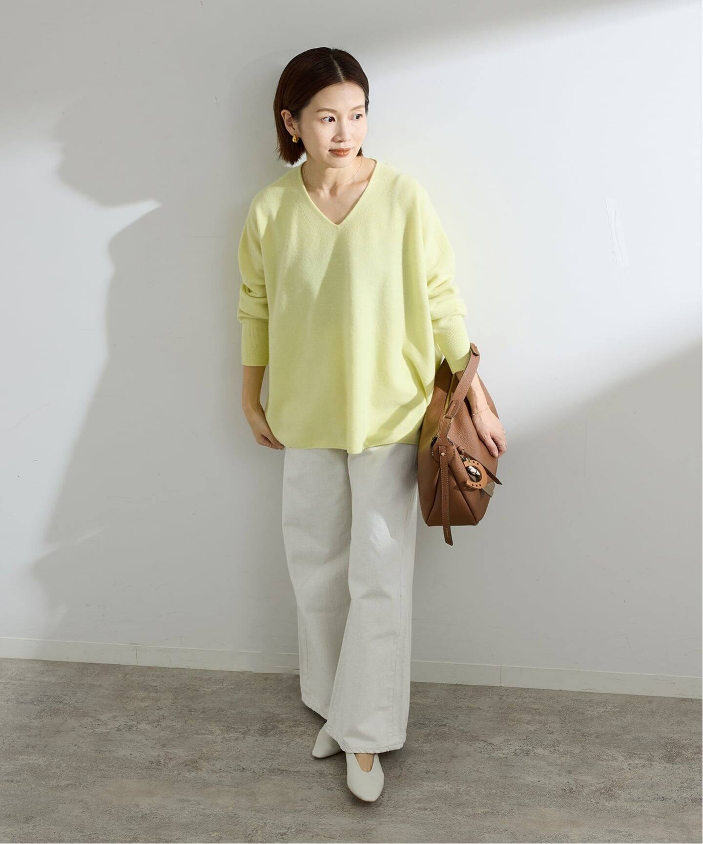 001イエナやわらかウール100％VネックニットFイエロー日本製 14o7PXmuxbk6.jpg?width=768