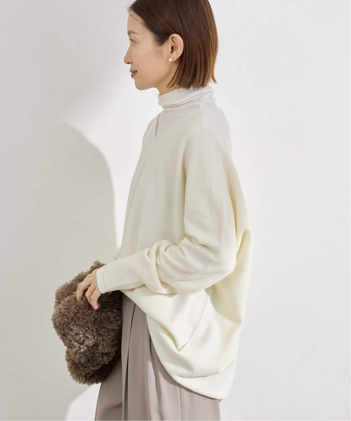 追加4》Fineニュージーウール ニュアンス Vプルオーバー（ニット