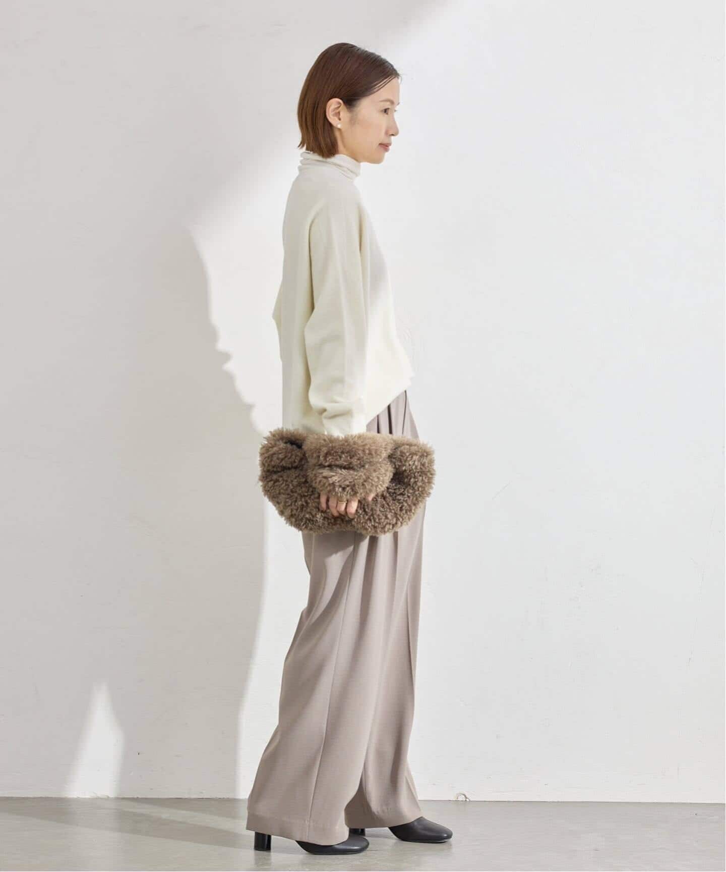 追加5》Fineニュージーウール ニュアンス Vプルオーバー（ニット