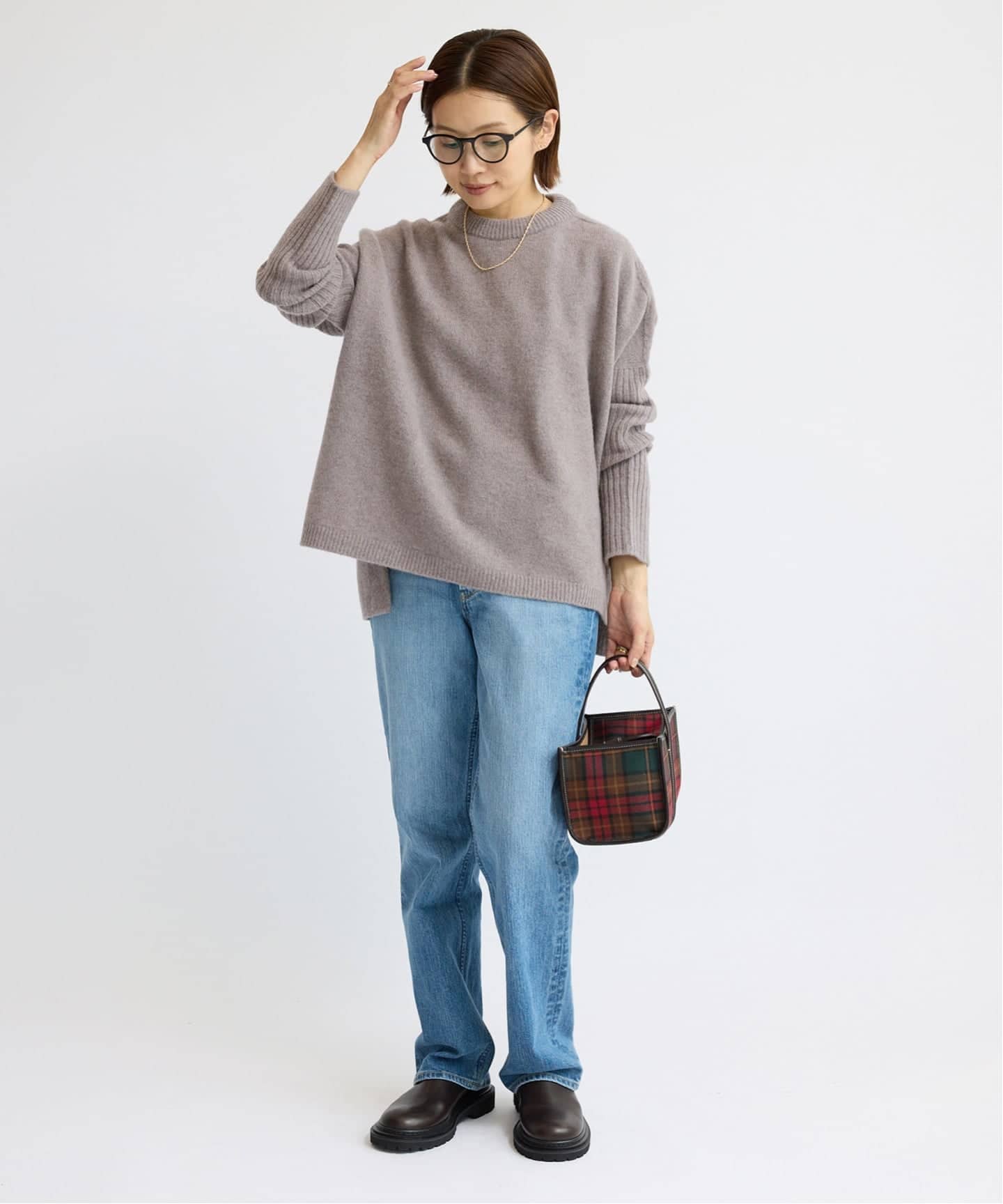 WEB限定/追加予約》ウールカシミヤ 脇スリットクルーネックプル