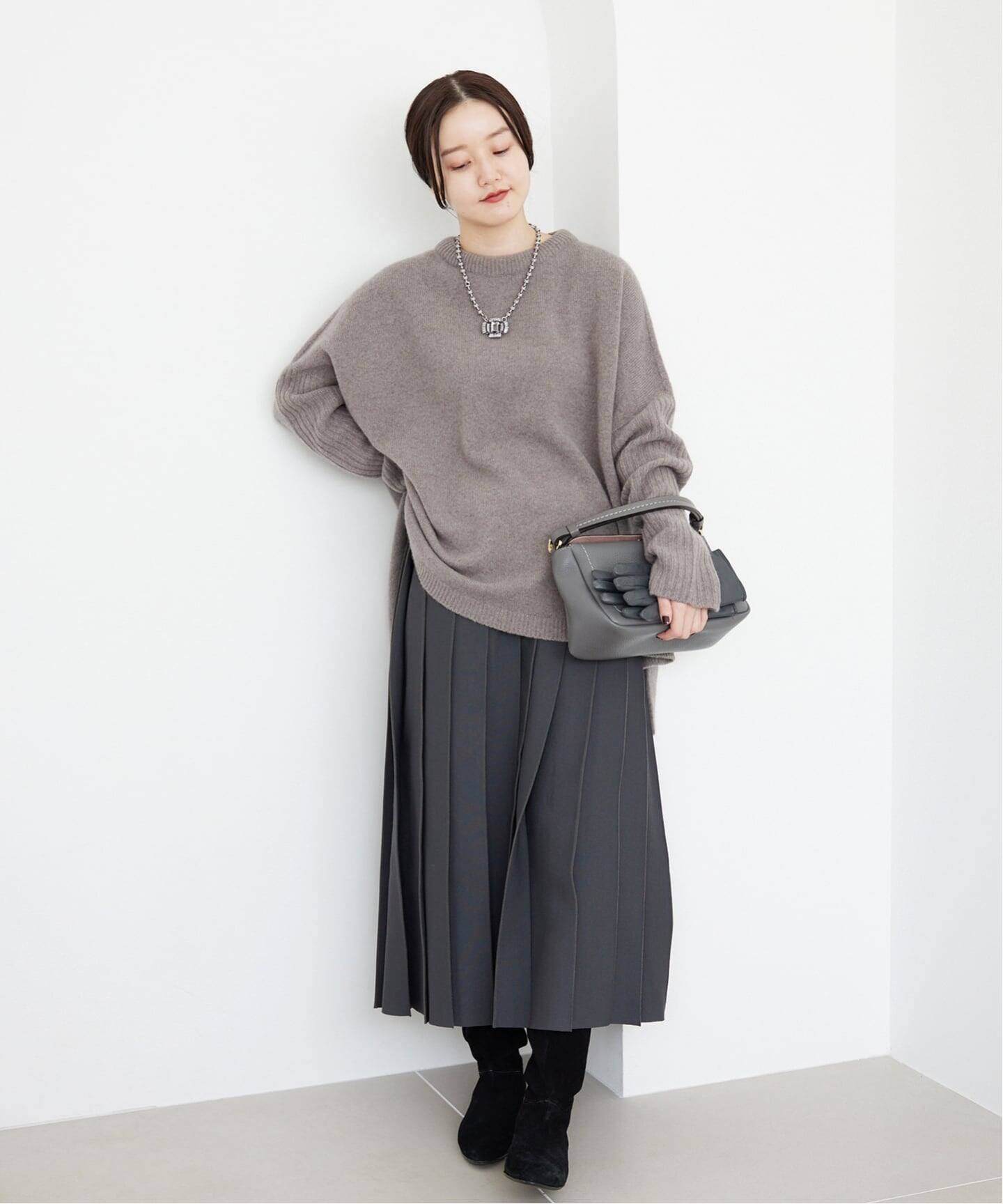 WEB限定/追加》ウールカシミヤ 脇スリットクルーネックプルオーバー